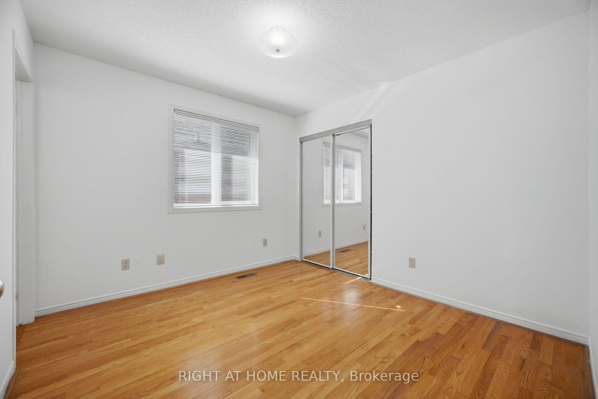 Photo 27 of 11 Lynda Mcneil Place, Markham, Middlefield — HOMEH