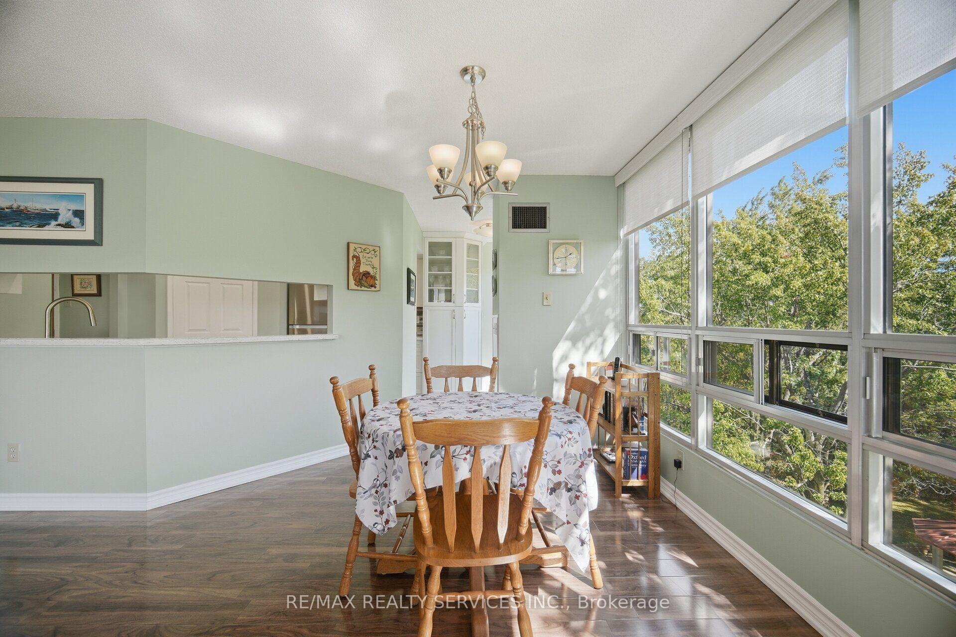 Photo 11 of Unit 404, 330 Mill Street S, Brampton, Brampton South — HOMEH