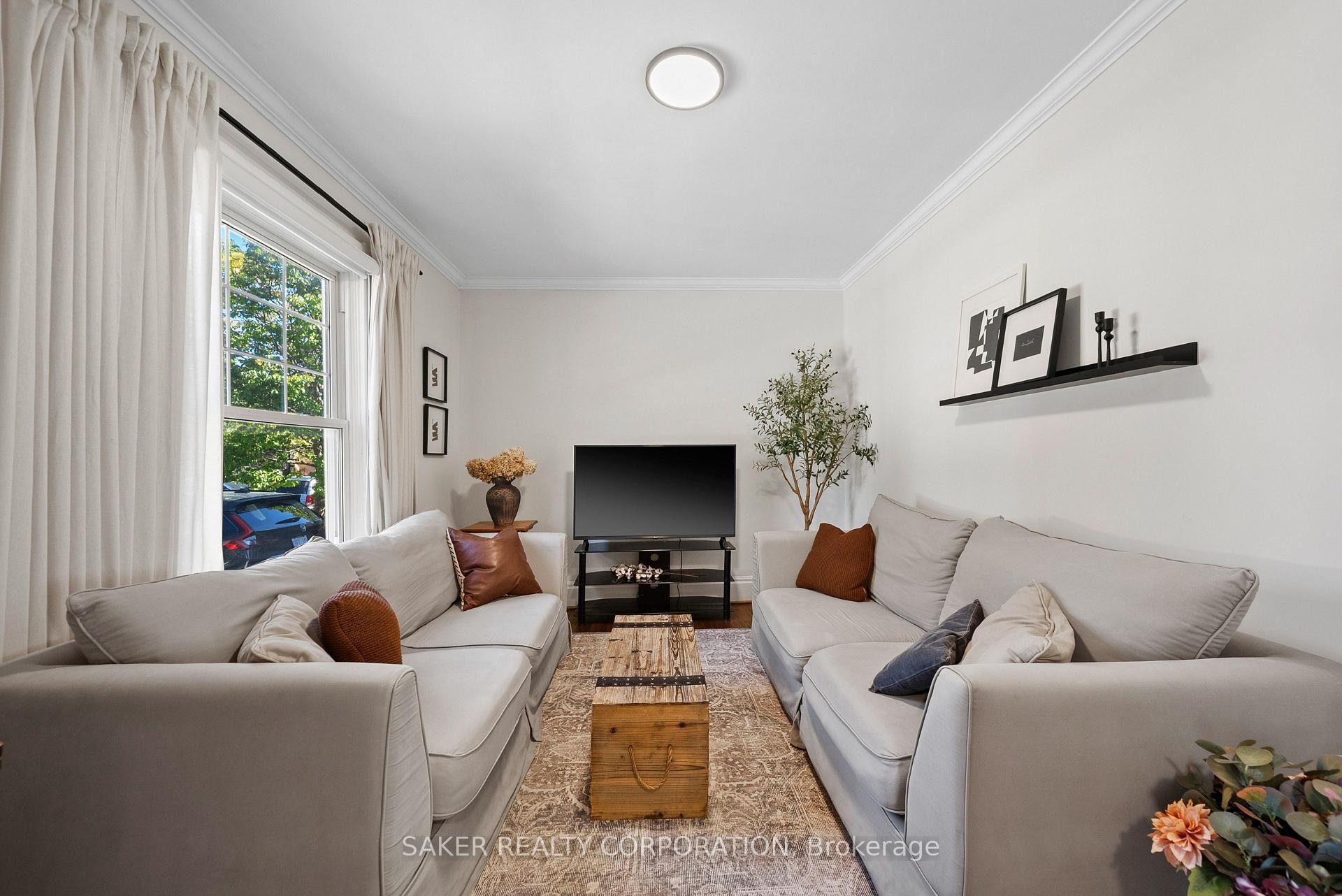 Photo 4 of 23 Maple Street, St. Thomas — HOMEH