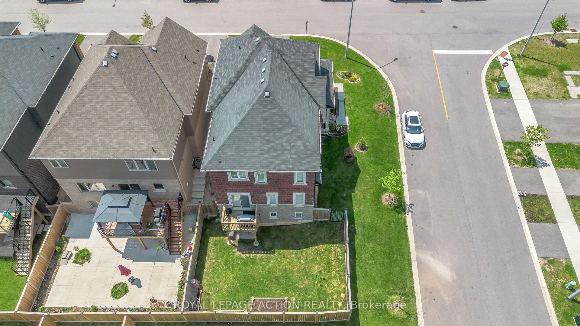 Photo 41 of 2 Doug Foulds Way, Brant, Paris — HOMEH
