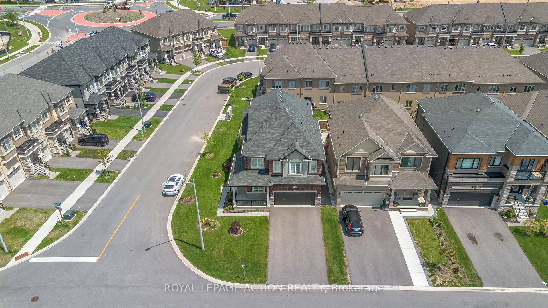 Photo 42 of 2 Doug Foulds Way, Brant, Paris — HOMEH