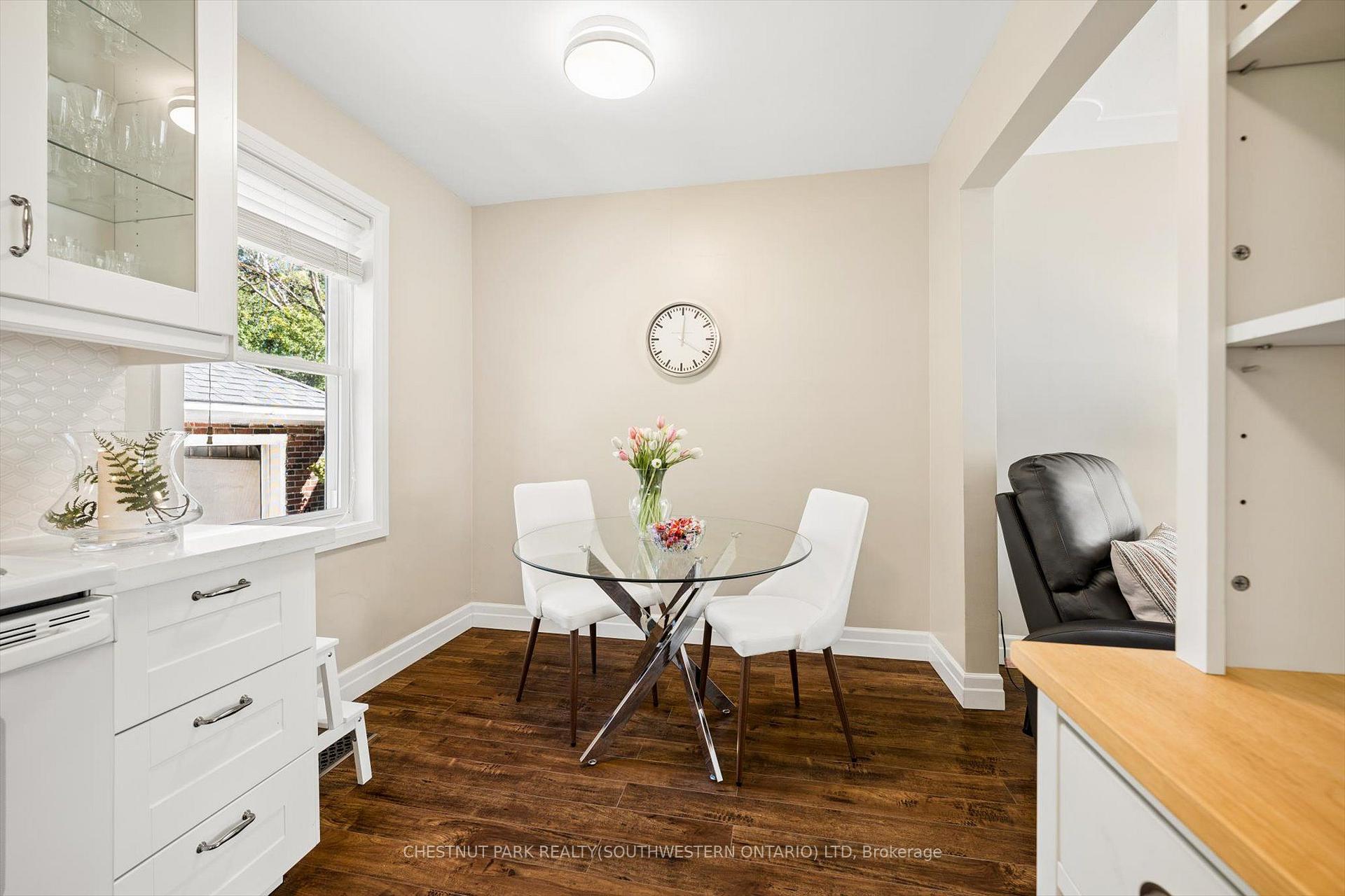 Photo 11 of 56 Suffolk Avenue, Kitchener, Heritage Park - Kitchener — HOMEH