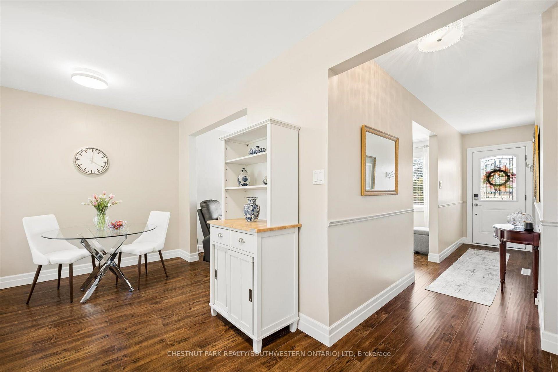 Photo 12 of 56 Suffolk Avenue, Kitchener, Heritage Park - Kitchener — HOMEH