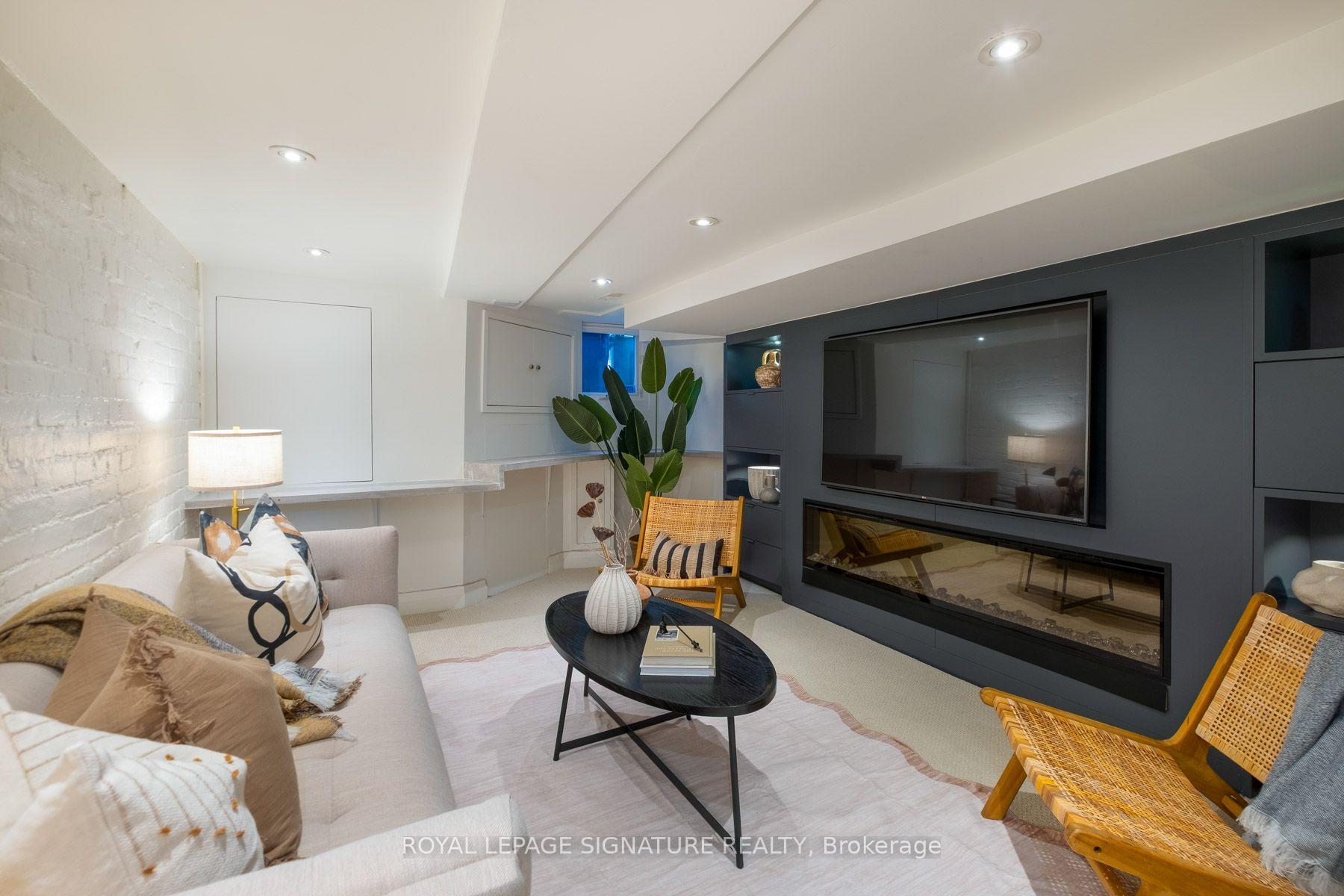 Photo 23 of 40 Bright Street, Toronto, Moss Park — HOMEH