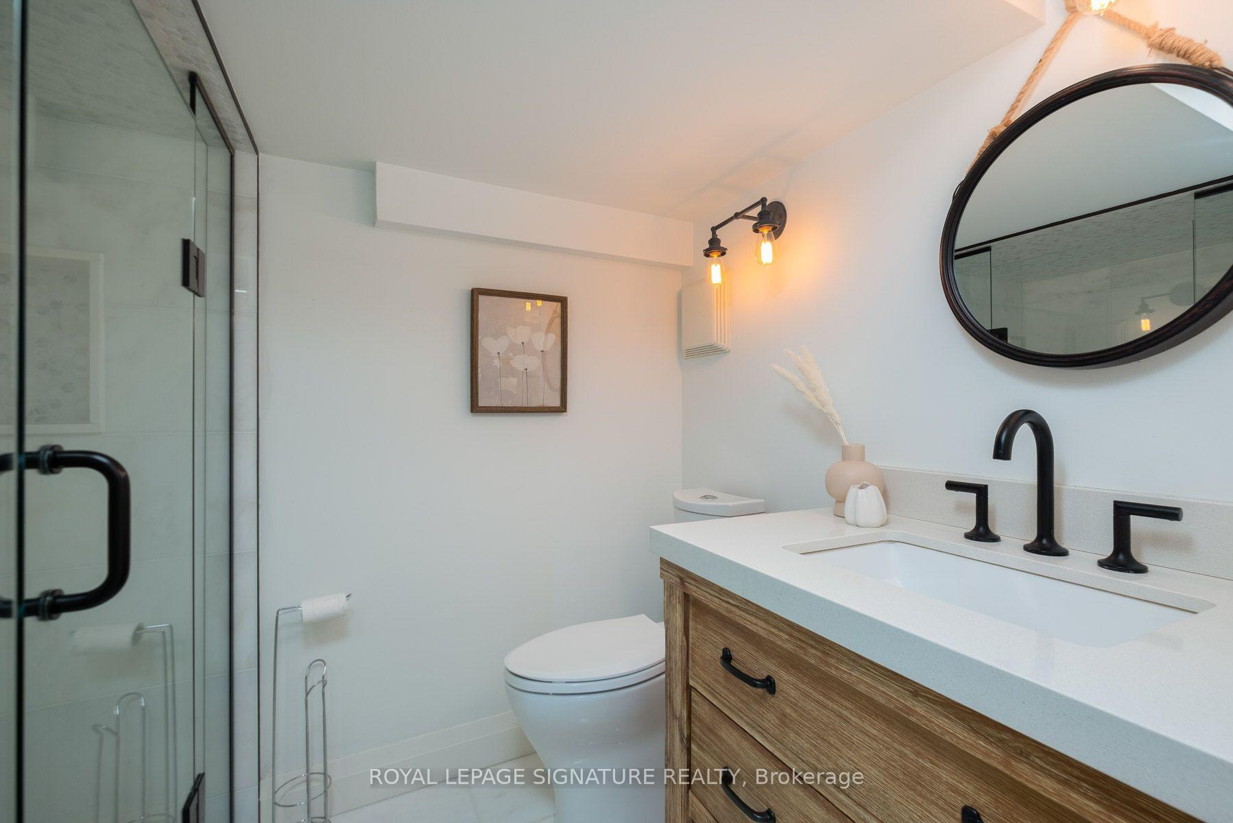 Photo 26 of 40 Bright Street, Toronto, Moss Park — HOMEH