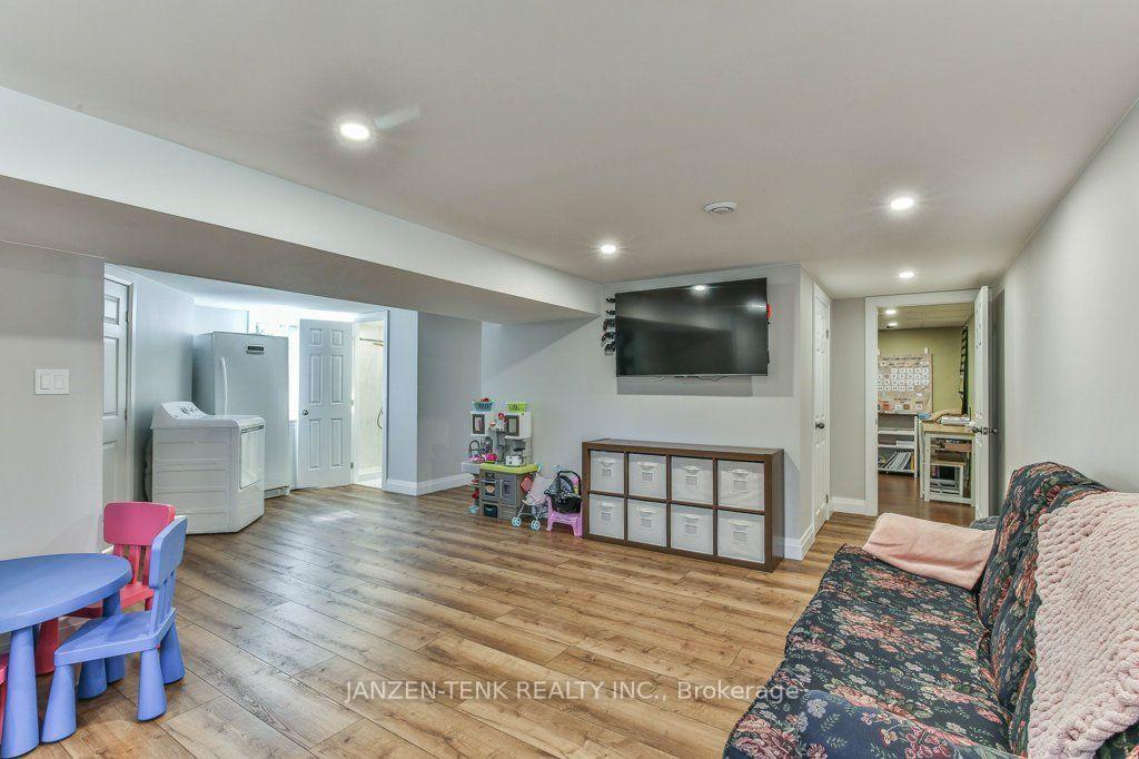 Photo 29 of 9 James Court, Norfolk, Courtland — HOMEH