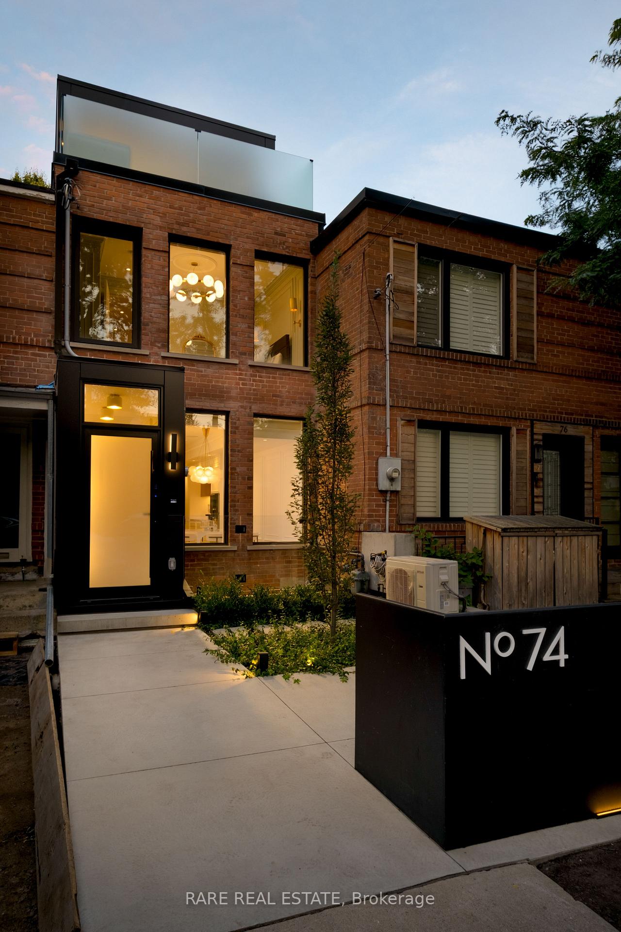Photo 3 of 74 Summerhill Gardens, Toronto, Rosedale-Moore Park — HOMEH