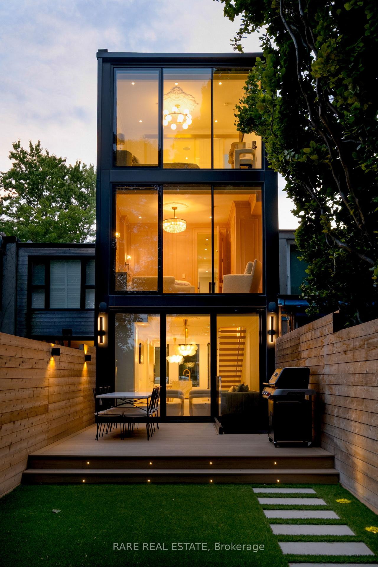 Photo 1 of 74 Summerhill Gardens, Toronto, Rosedale-Moore Park — HOMEH