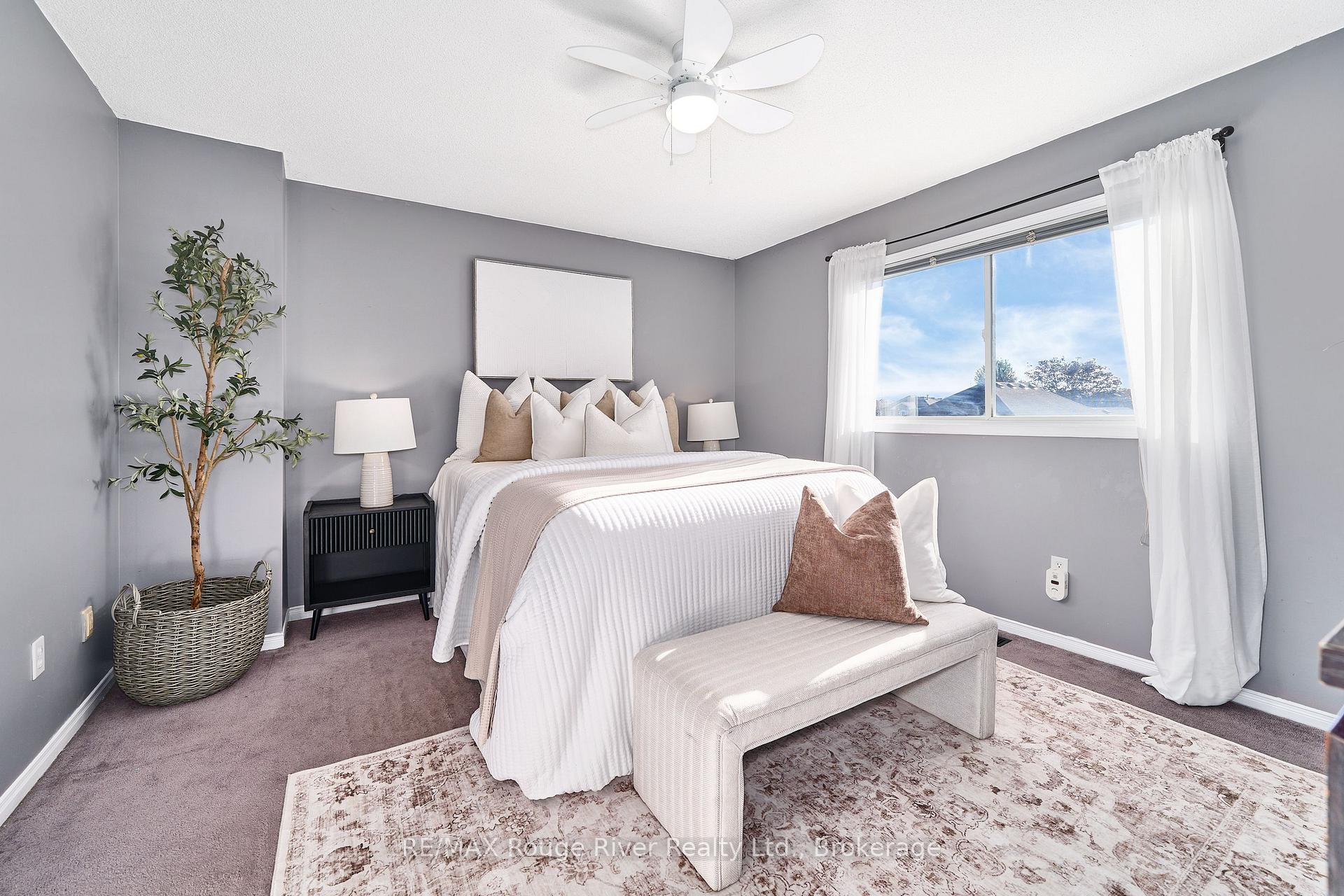 Photo 19 of 8 Landerville Lane, Clarington, Bowmanville — HOMEH