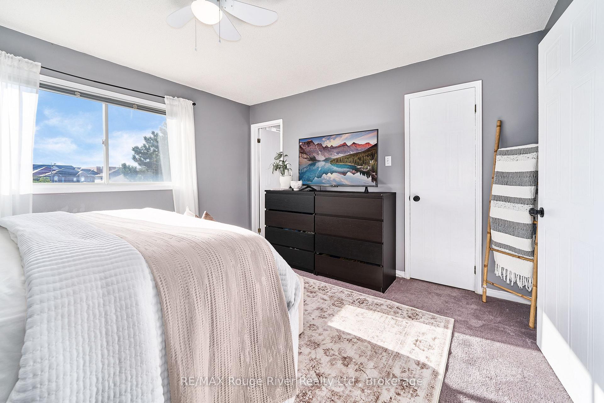 Photo 20 of 8 Landerville Lane, Clarington, Bowmanville — HOMEH