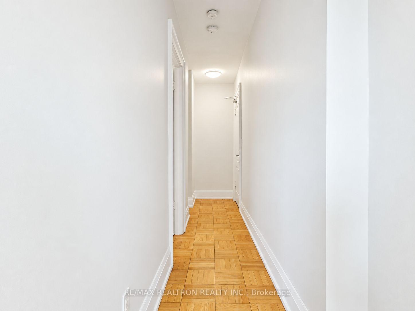 Photo 15 of Unit 621, 398 Avenue Road, Toronto, Casa Loma — HOMEH