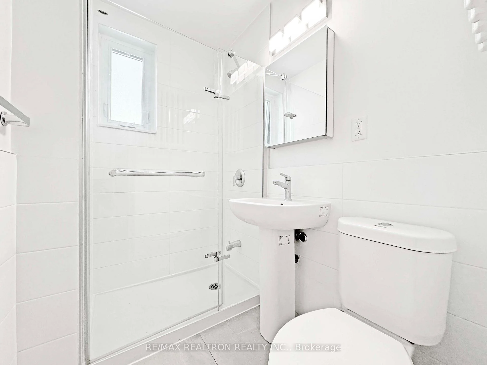 Photo 26 of Unit 621, 398 Avenue Road, Toronto, Casa Loma — HOMEH