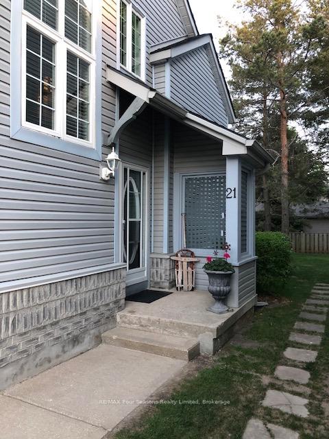 Photo 3 of Unit 21, 146 Settlers Way, Blue Mountains — HOMEH