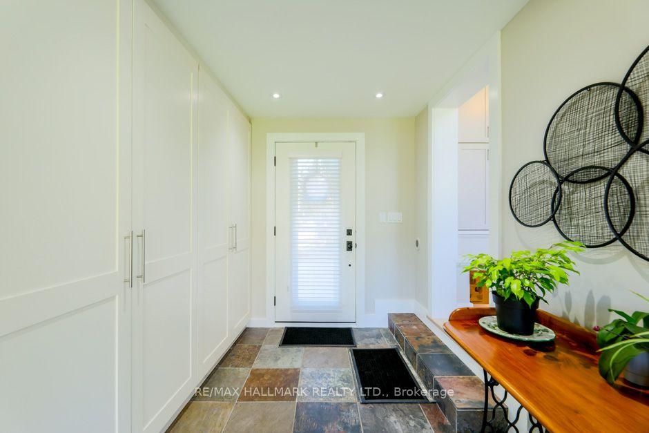 Photo 5 of 12 Guildcrest Drive, Scarborough, Guildwood — HOMEH