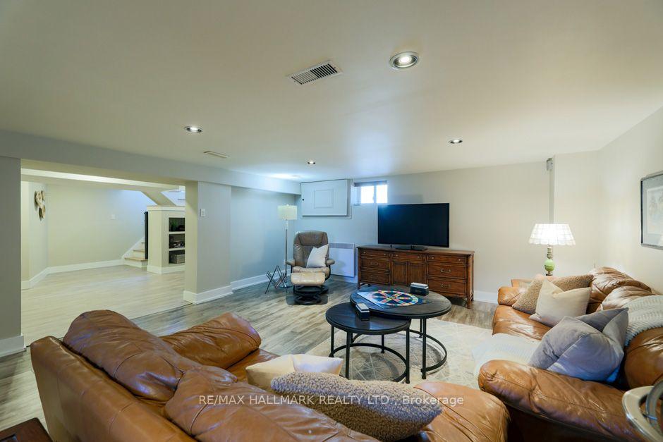 Photo 23 of 12 Guildcrest Drive, Scarborough, Guildwood — HOMEH