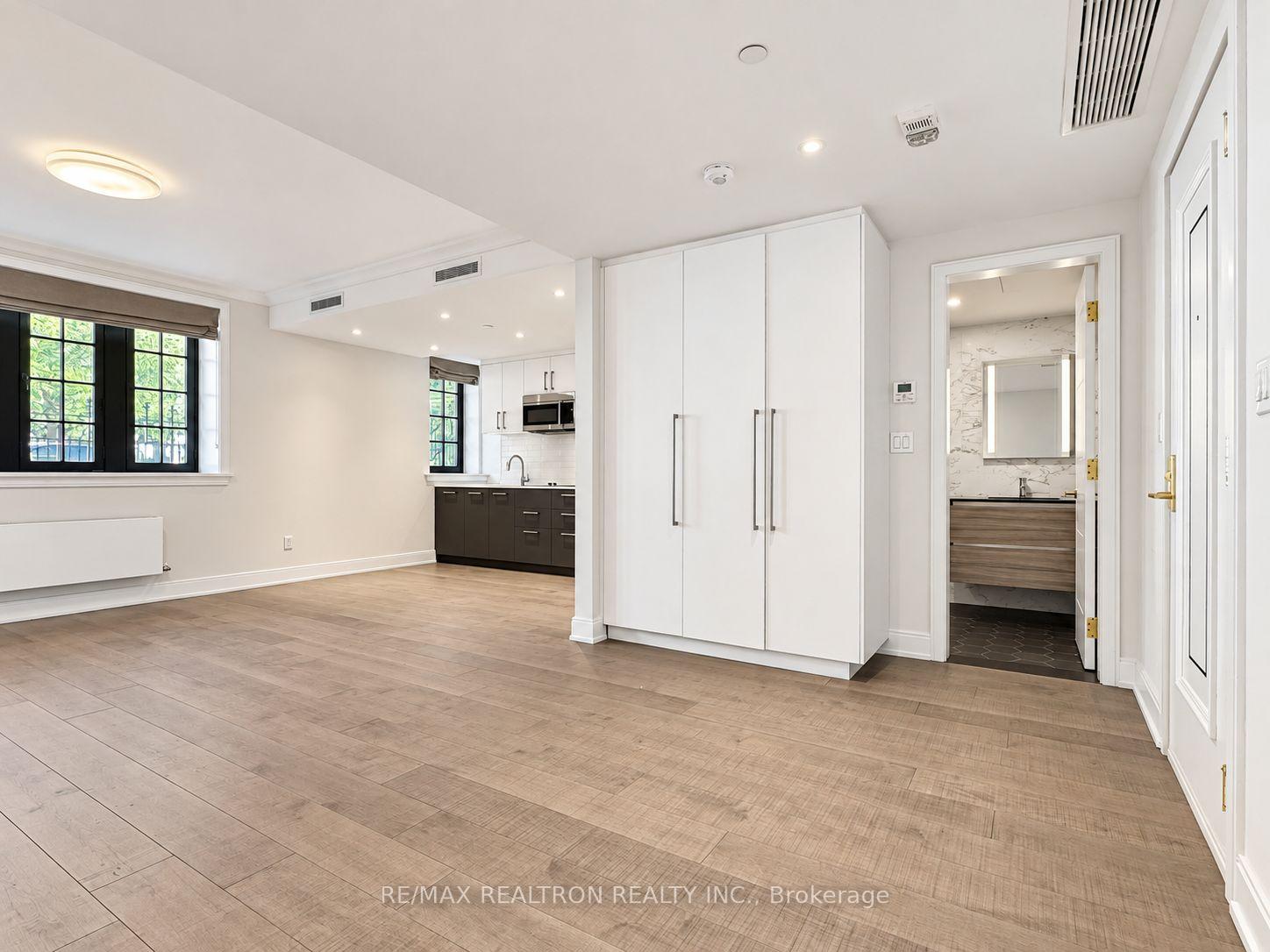 Photo 2 of Unit 107, 2 Clarendon Avenue, Toronto, Casa Loma — HOMEH