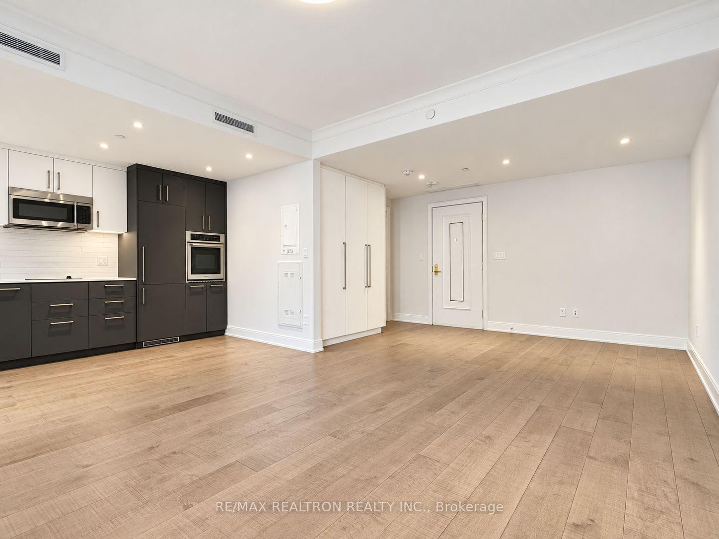 Photo 4 of Unit 107, 2 Clarendon Avenue, Toronto, Casa Loma — HOMEH