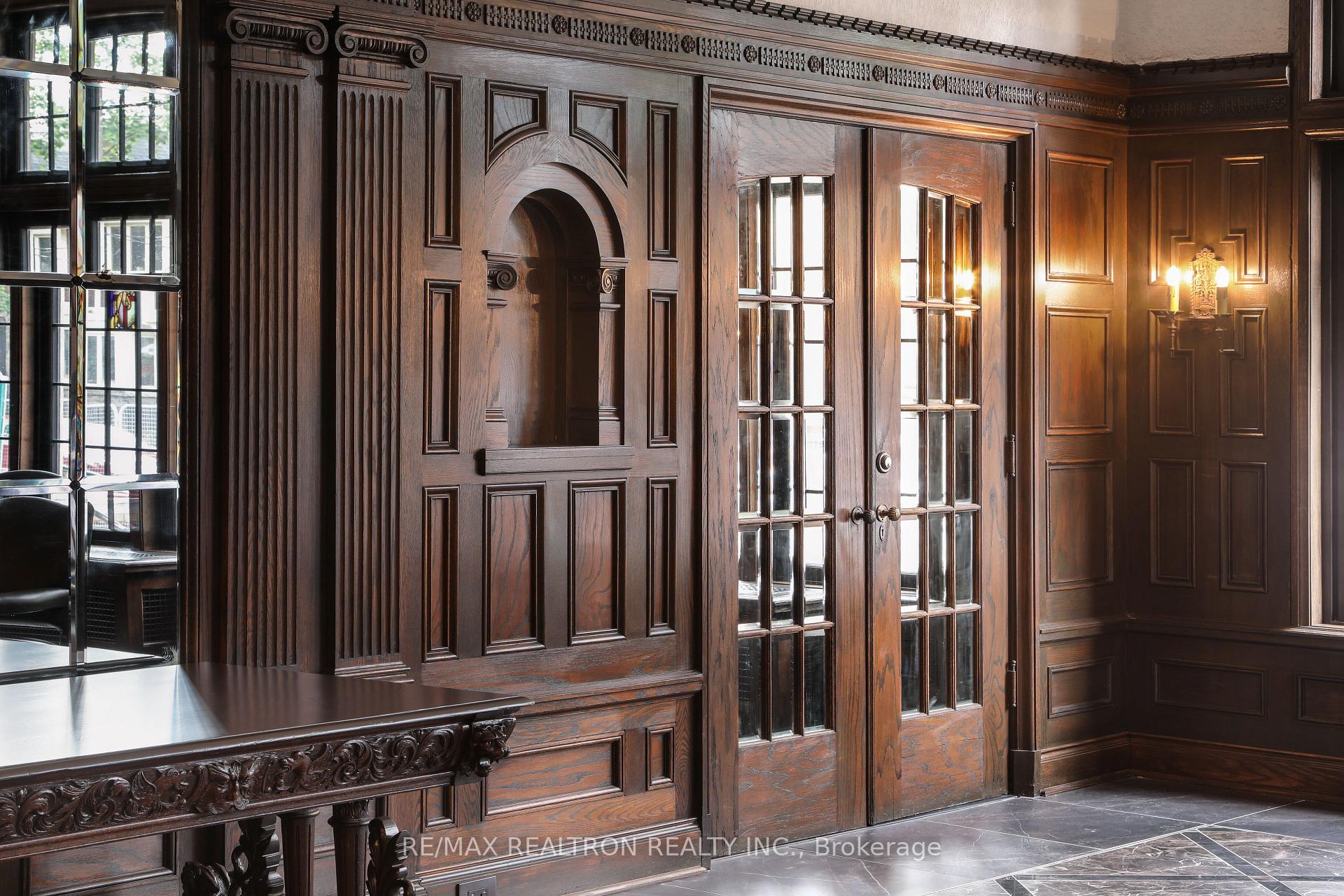 Photo 12 of Unit 107, 2 Clarendon Avenue, Toronto, Casa Loma — HOMEH