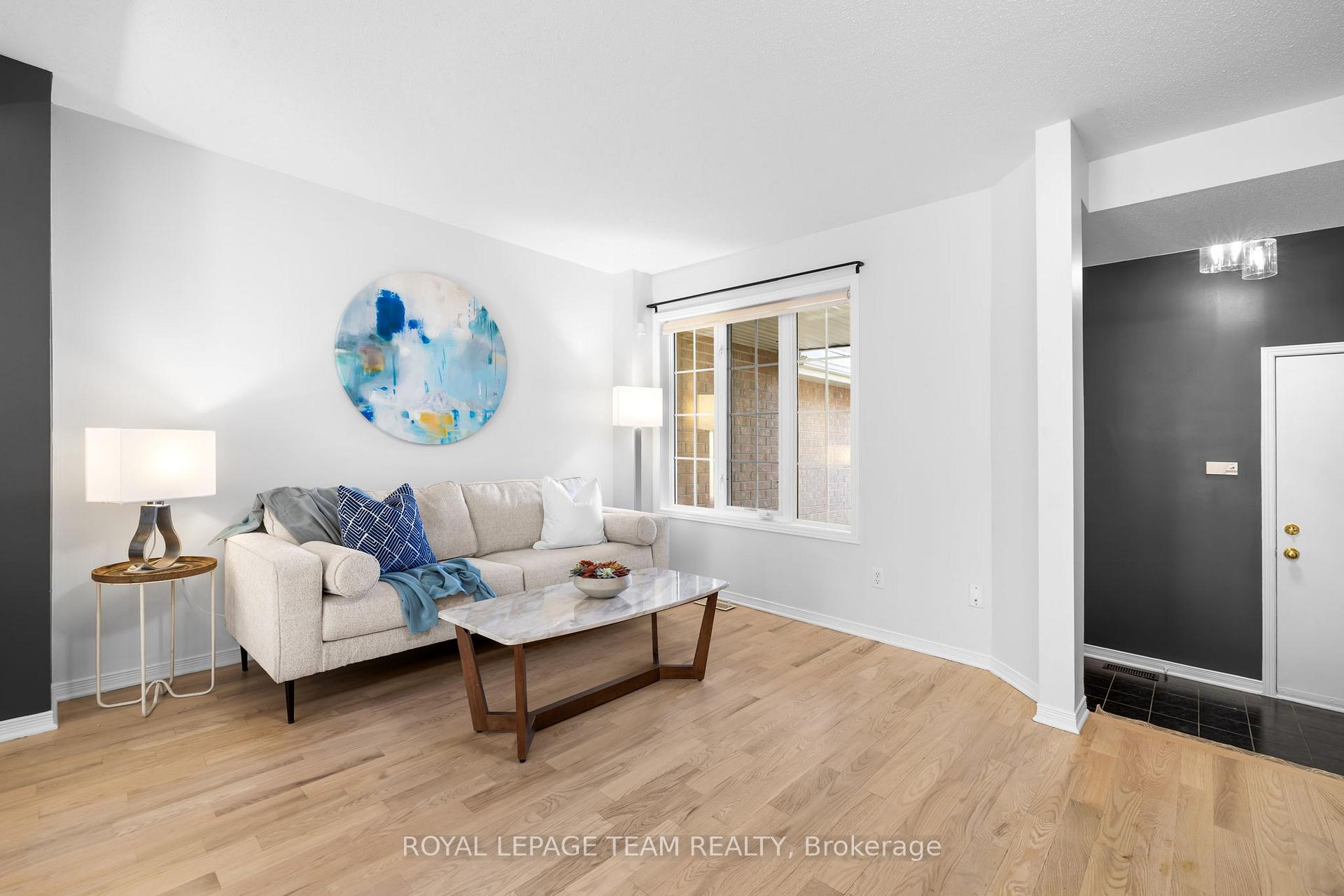 Photo 10 of 32 Sutcliffe Terrace, Ottawa, Barrhaven - Longfields — HOMEH