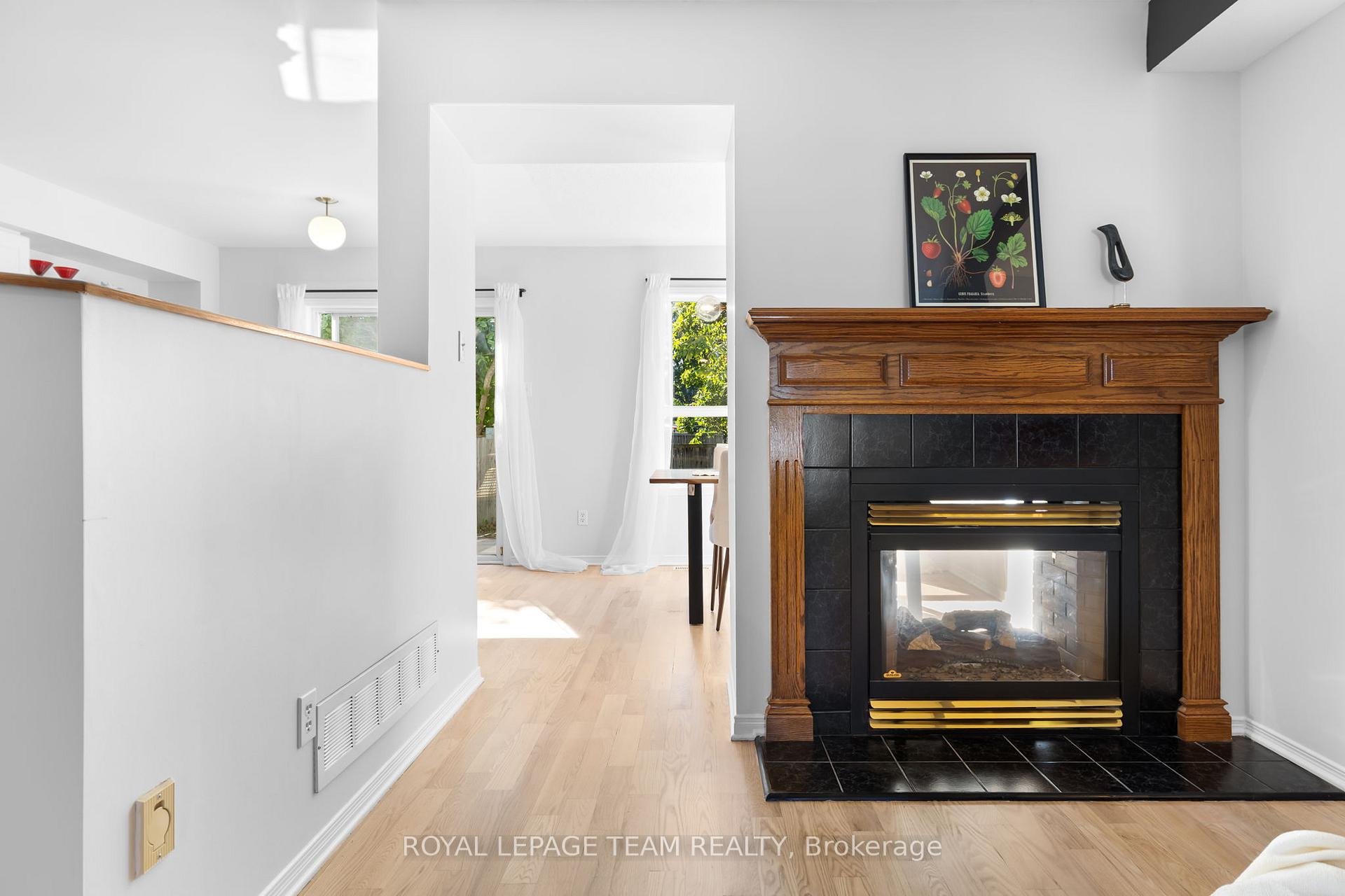 Photo 13 of 32 Sutcliffe Terrace, Ottawa, Barrhaven - Longfields — HOMEH