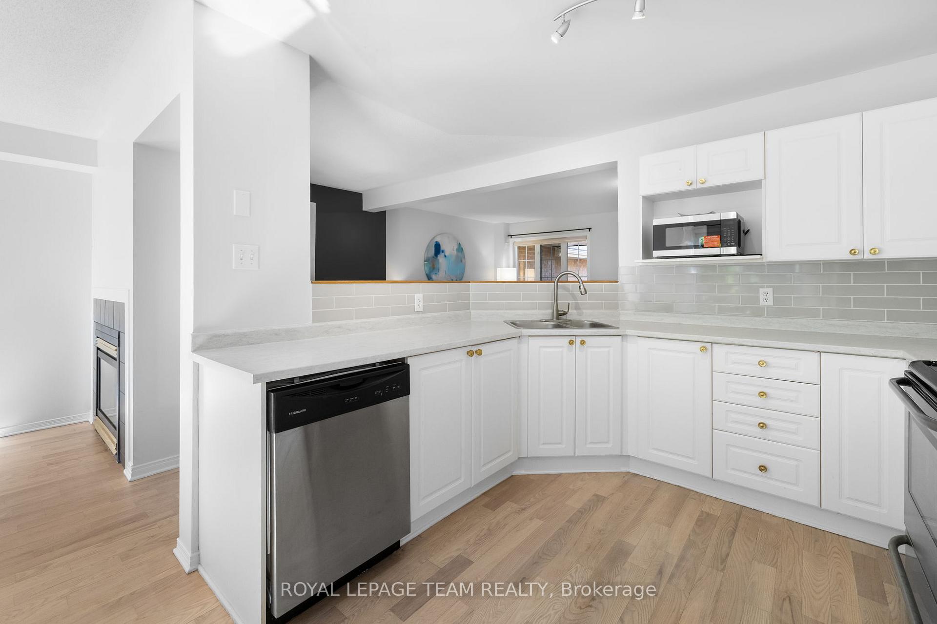 Photo 19 of 32 Sutcliffe Terrace, Ottawa, Barrhaven - Longfields — HOMEH