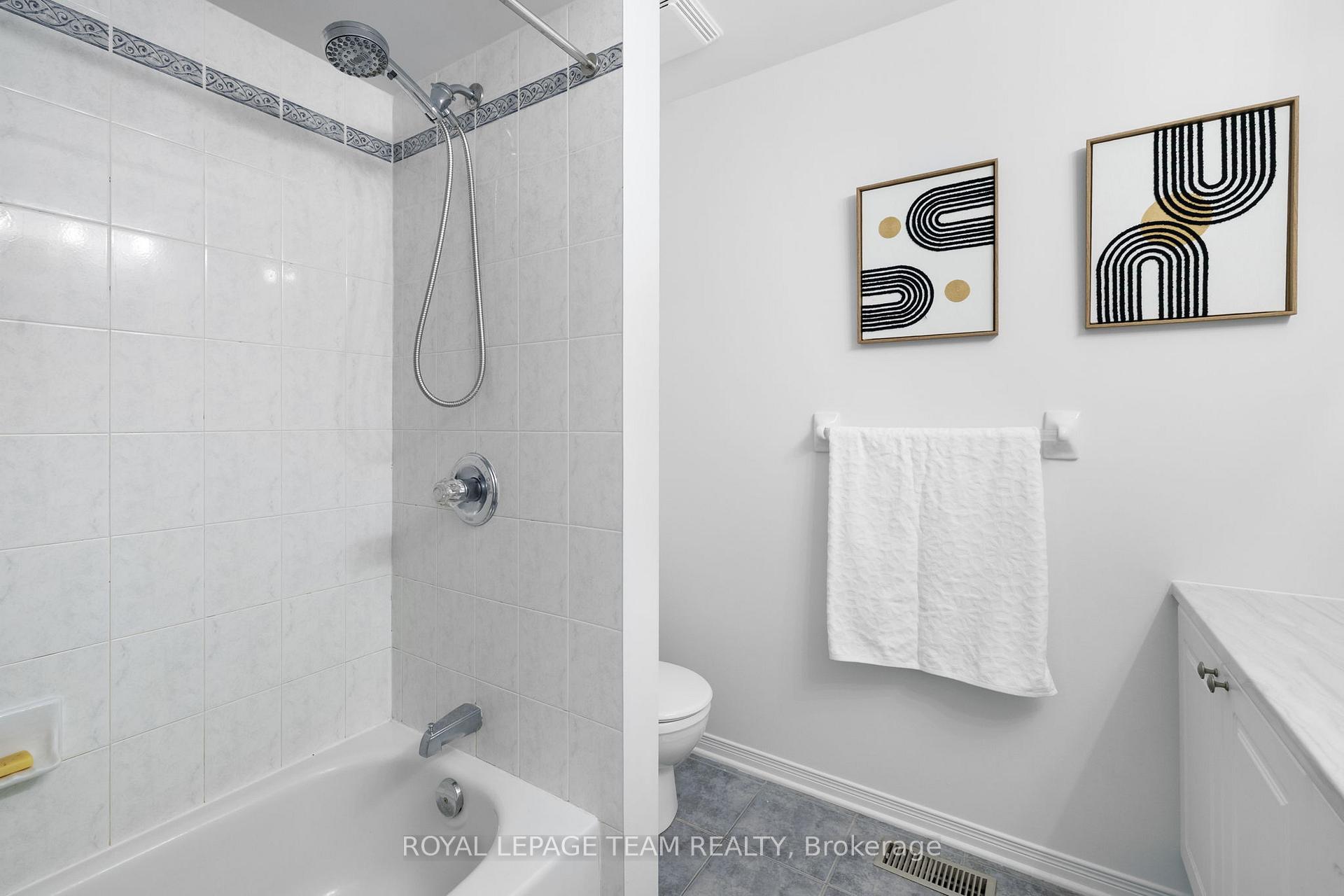 Photo 35 of 32 Sutcliffe Terrace, Ottawa, Barrhaven - Longfields — HOMEH