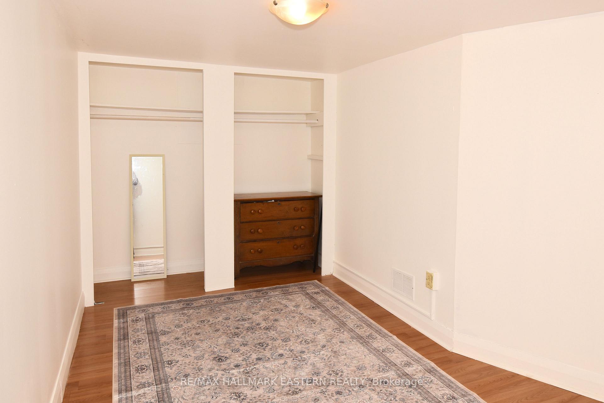 Photo 24 of 726 Fairbairn Street, Peterborough, Northcrest Ward 5 — HOMEH
