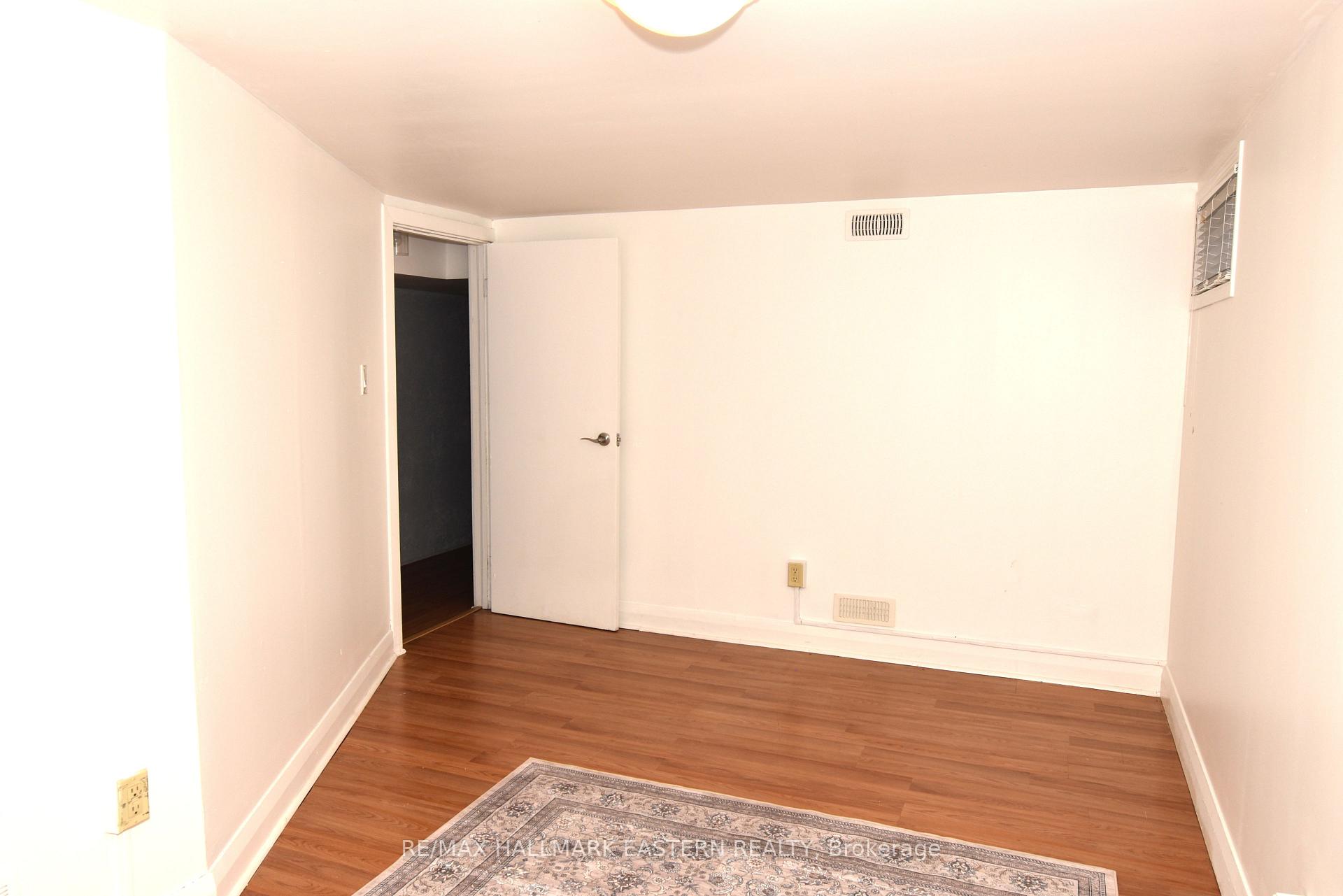 Photo 25 of 726 Fairbairn Street, Peterborough, Northcrest Ward 5 — HOMEH