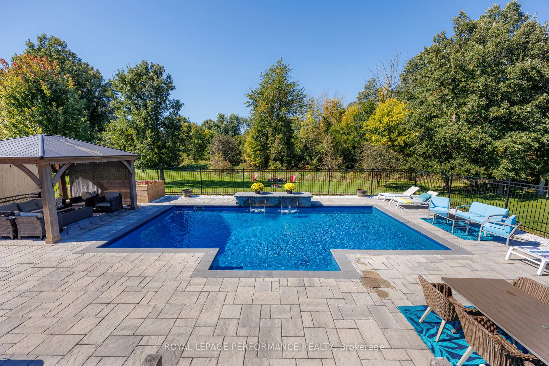 Photo 37 of 2810 Eldo Street, Ottawa, Metcalfe — HOMEH