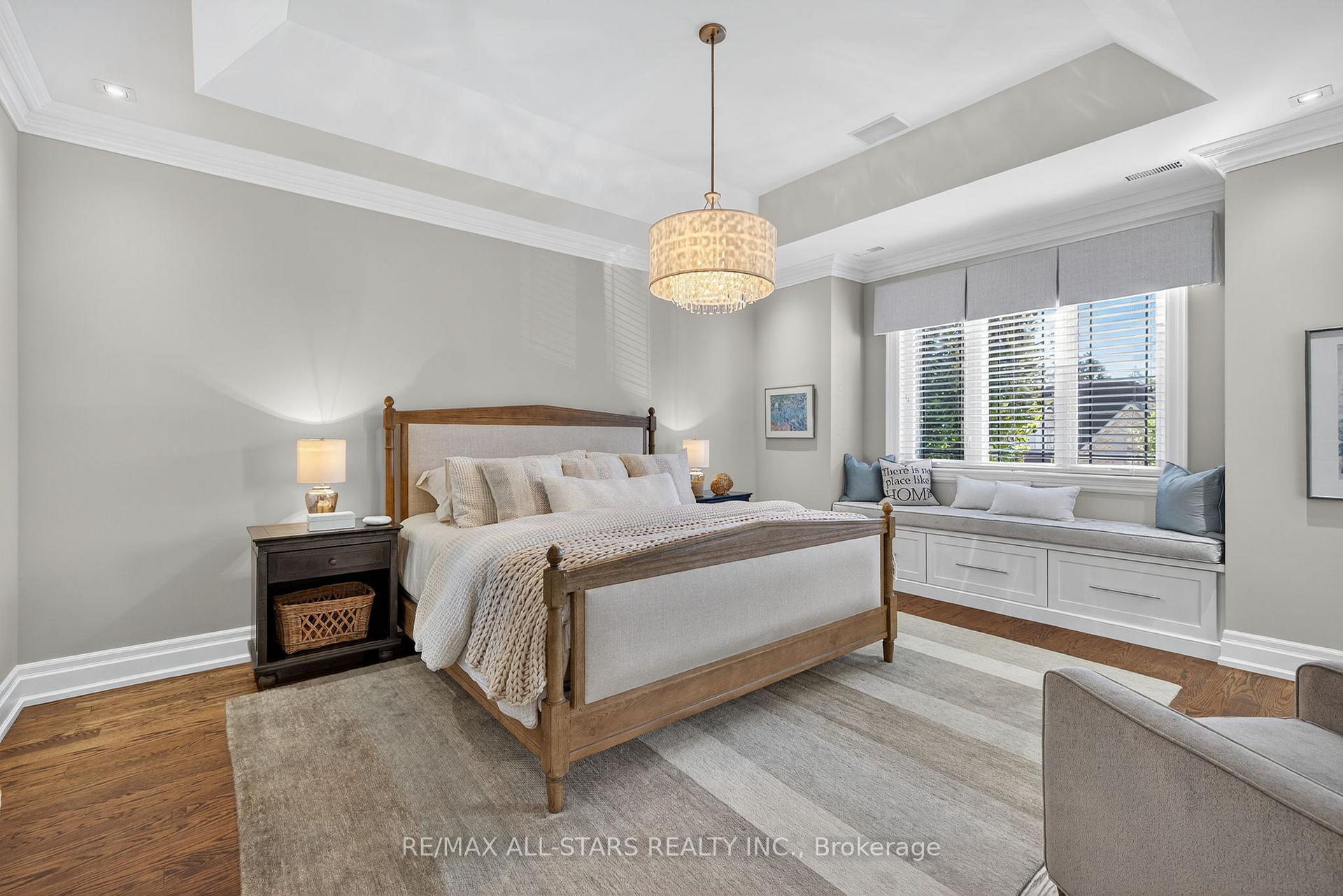 Photo 25 of 126 Hillview Road, Aurora, Aurora Village — HOMEH