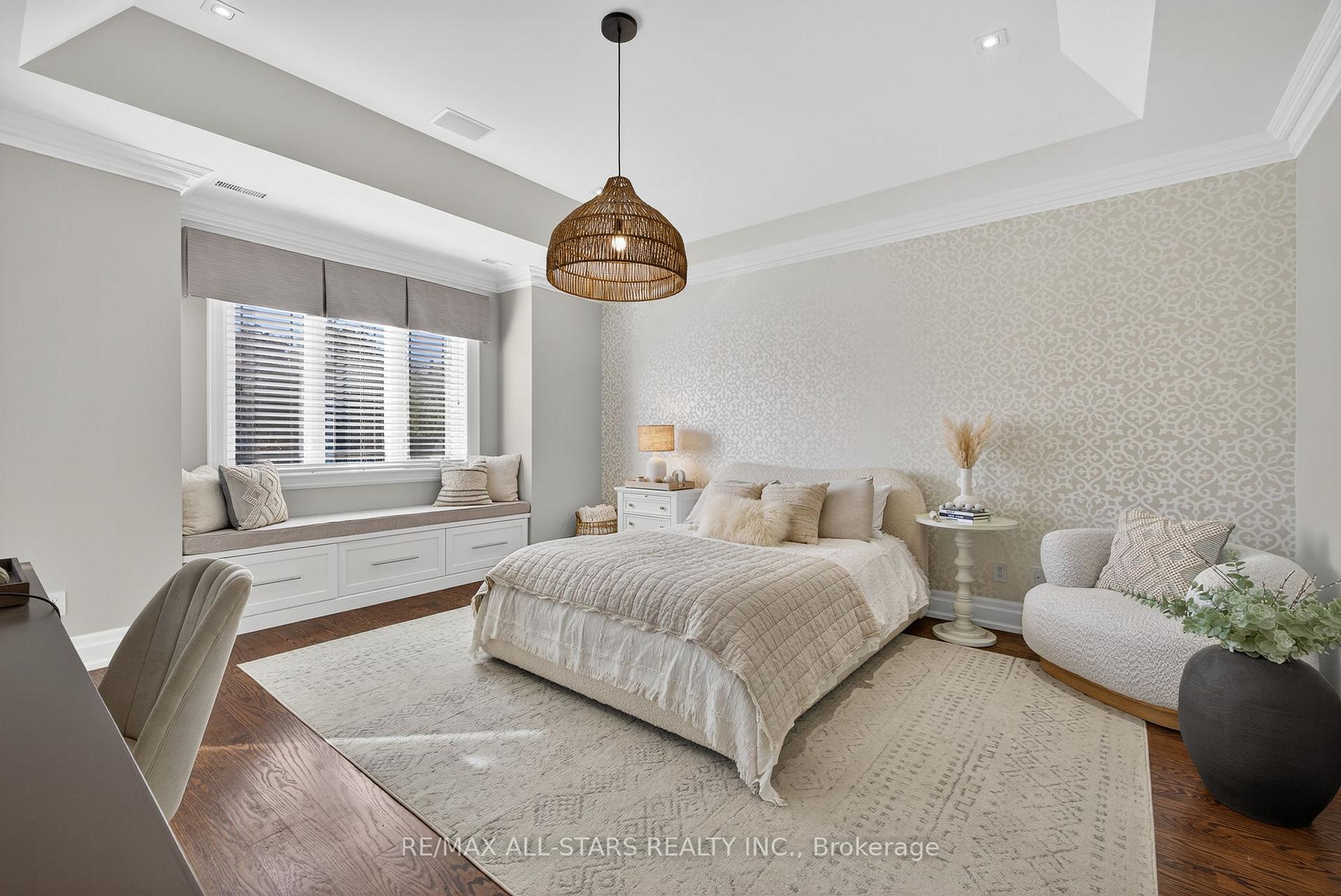 Photo 28 of 126 Hillview Road, Aurora, Aurora Village — HOMEH