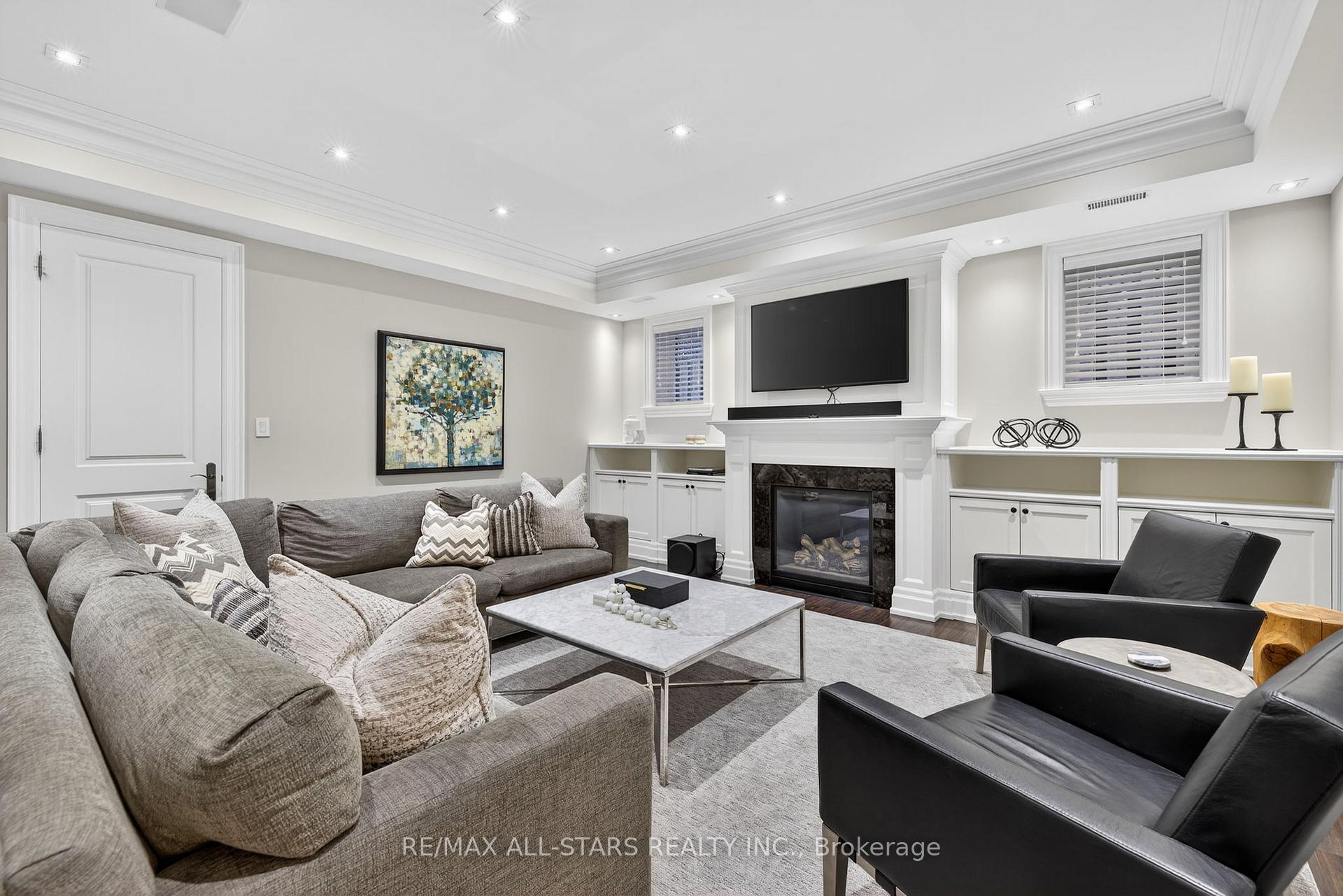 Photo 37 of 126 Hillview Road, Aurora, Aurora Village — HOMEH