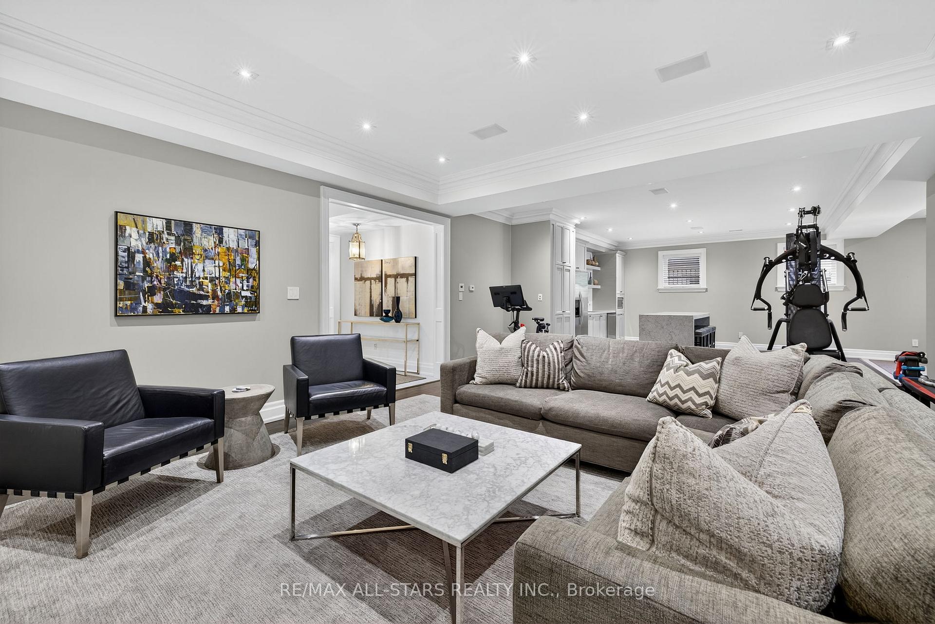 Photo 38 of 126 Hillview Road, Aurora, Aurora Village — HOMEH