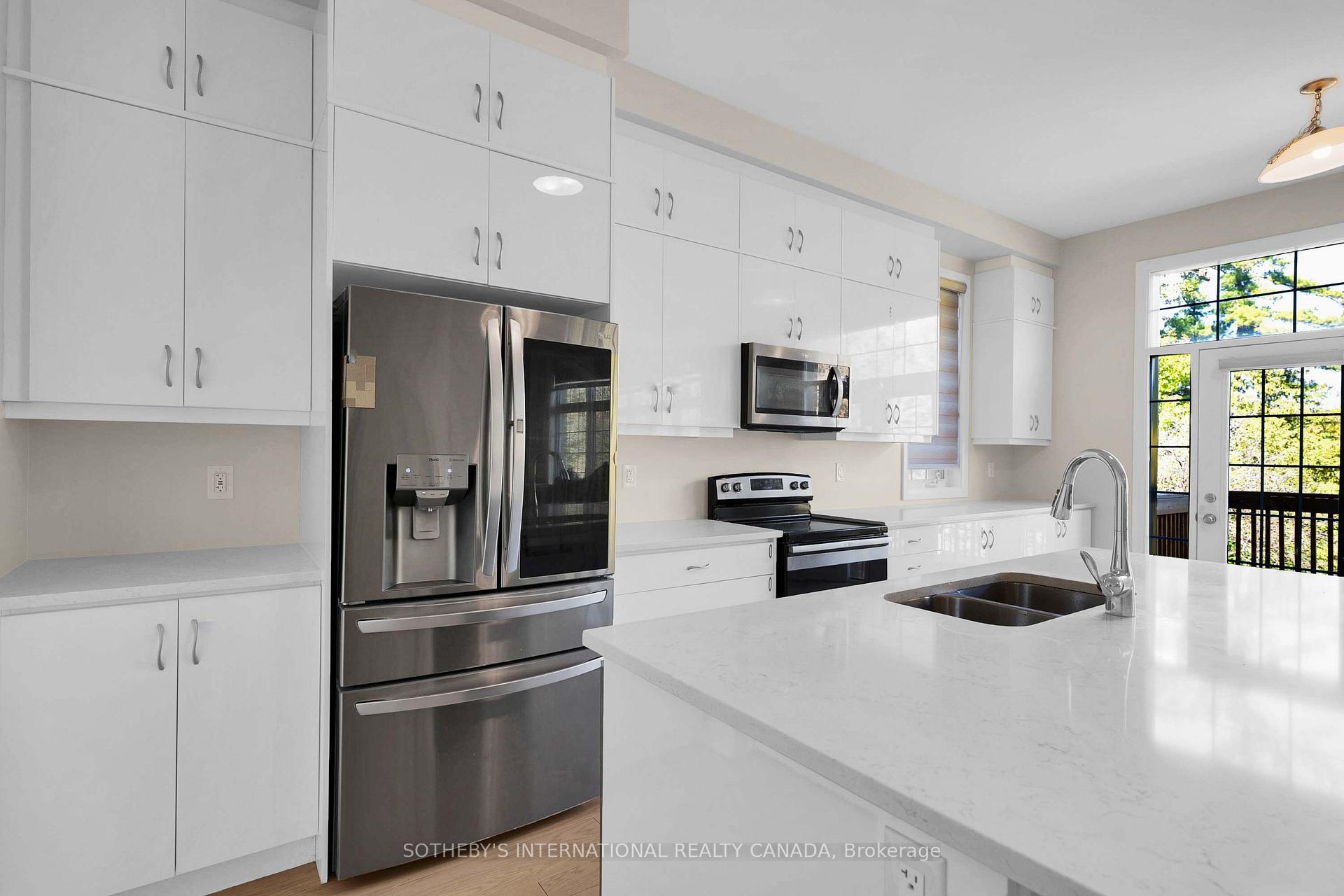Photo 18 of 3255 Harasym Trail, Oakville, Northwest — HOMEH