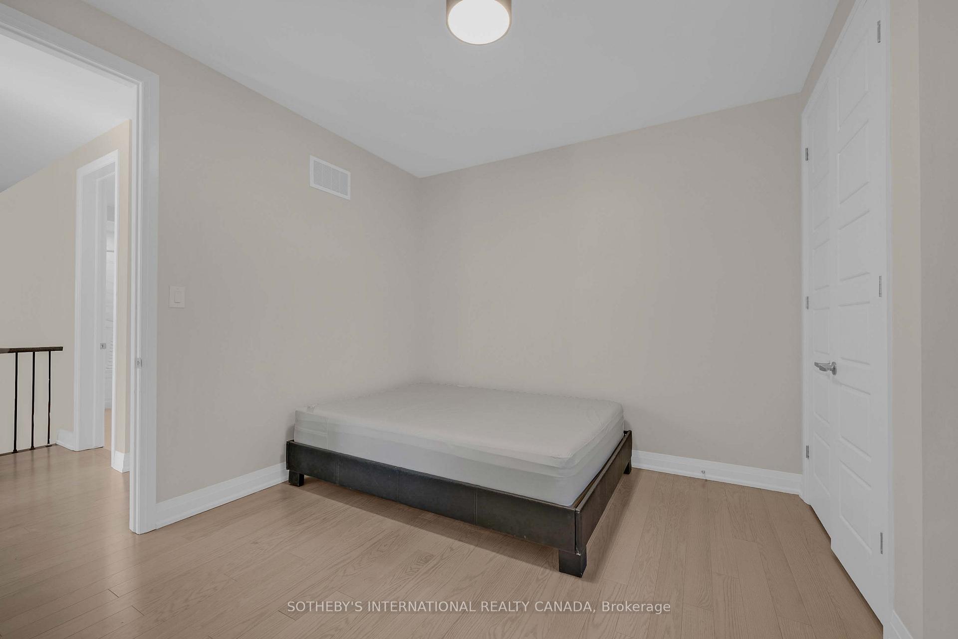 Photo 32 of 3255 Harasym Trail, Oakville, Northwest — HOMEH