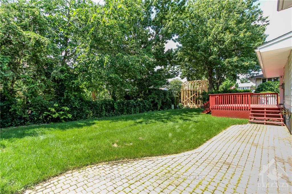 Photo 21 of 570 Duff Crescent, Ottawa, Beacon Hill North — HOMEH