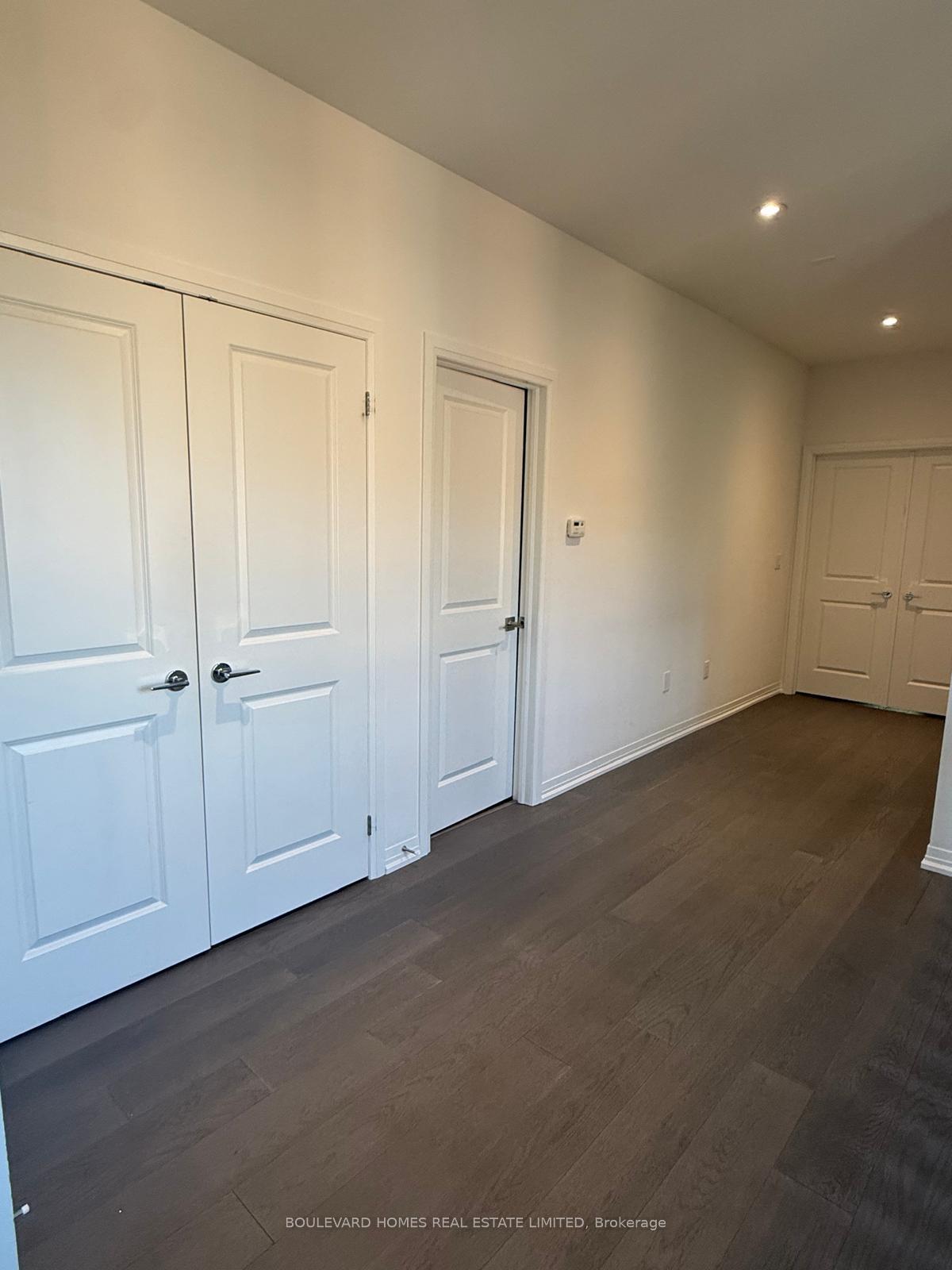 Photo 6 of 38 Yans Way, Markham, Buttonville — HOMEH