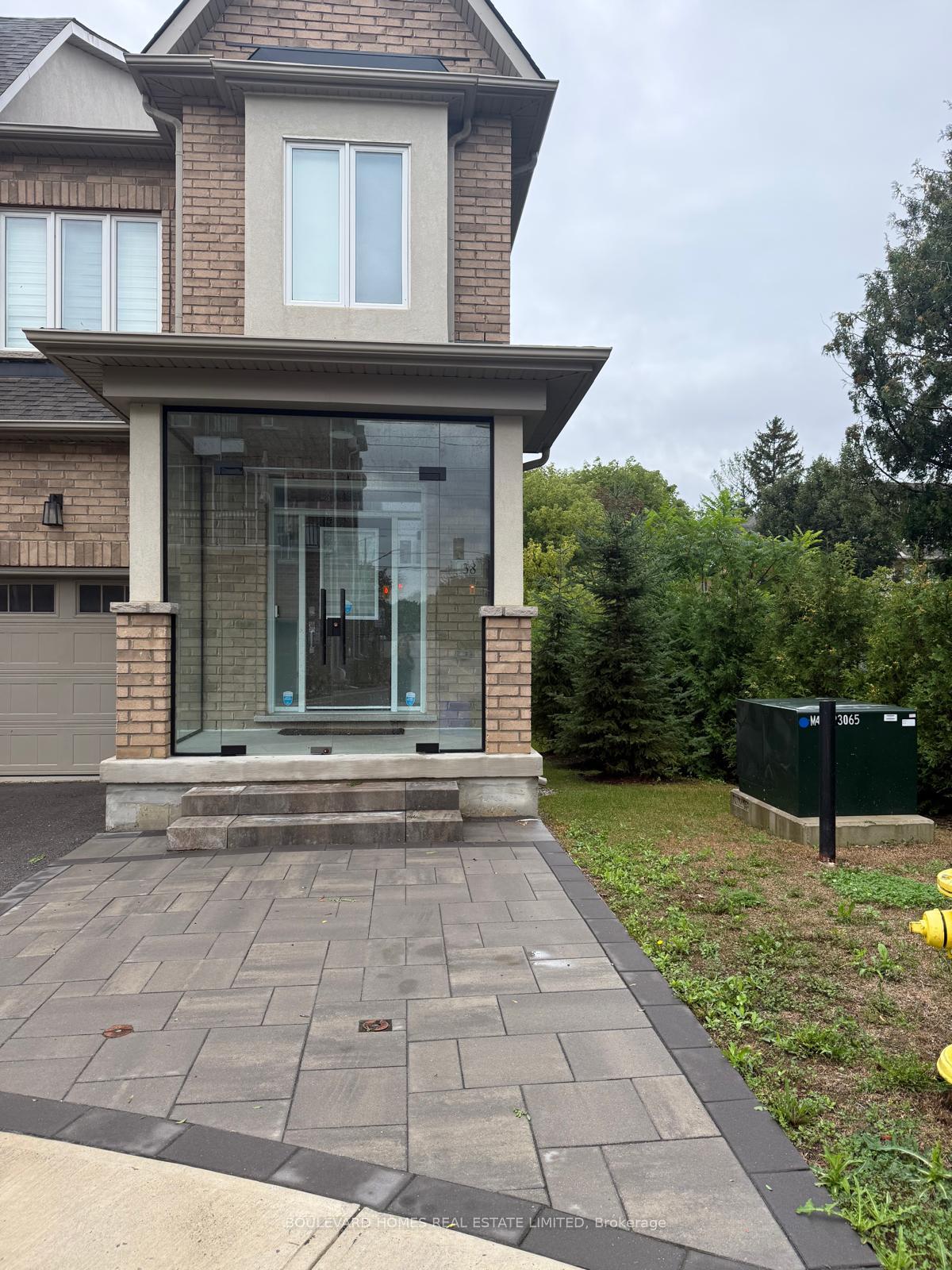 Photo 19 of 38 Yans Way, Markham, Buttonville — HOMEH