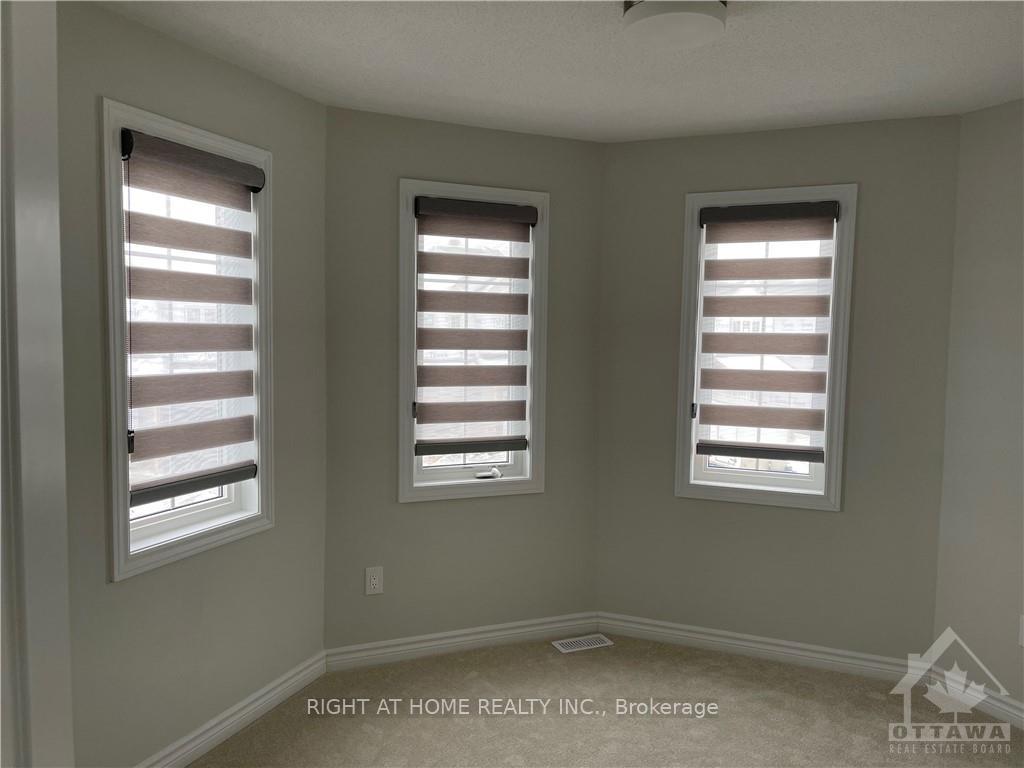 Photo 6 of 106 Mesa Drive, Ottawa, Barrhaven - Half Moon Bay — HOMEH