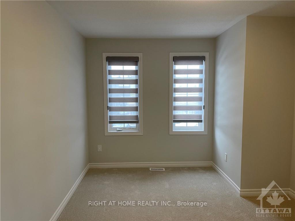 Photo 7 of 106 Mesa Drive, Ottawa, Barrhaven - Half Moon Bay — HOMEH