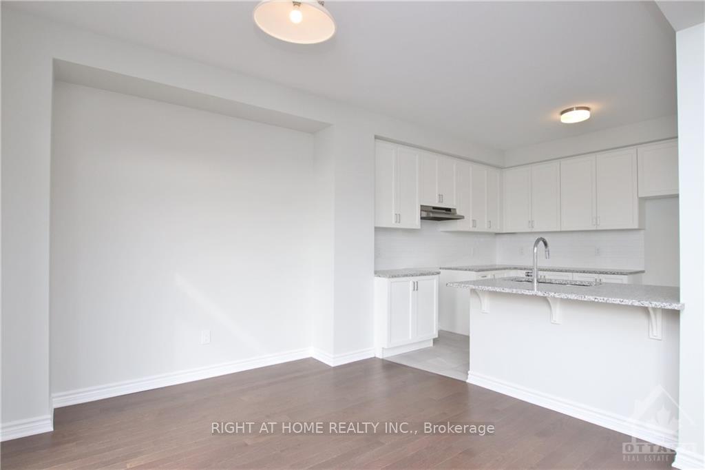 Photo 16 of 106 Mesa Drive, Ottawa, Barrhaven - Half Moon Bay — HOMEH