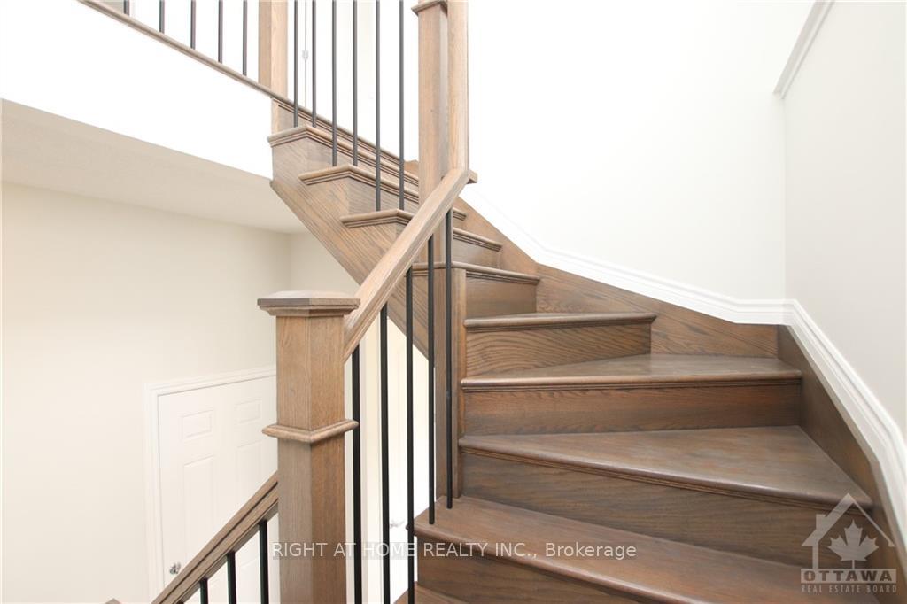 Photo 23 of 106 Mesa Drive, Ottawa, Barrhaven - Half Moon Bay — HOMEH