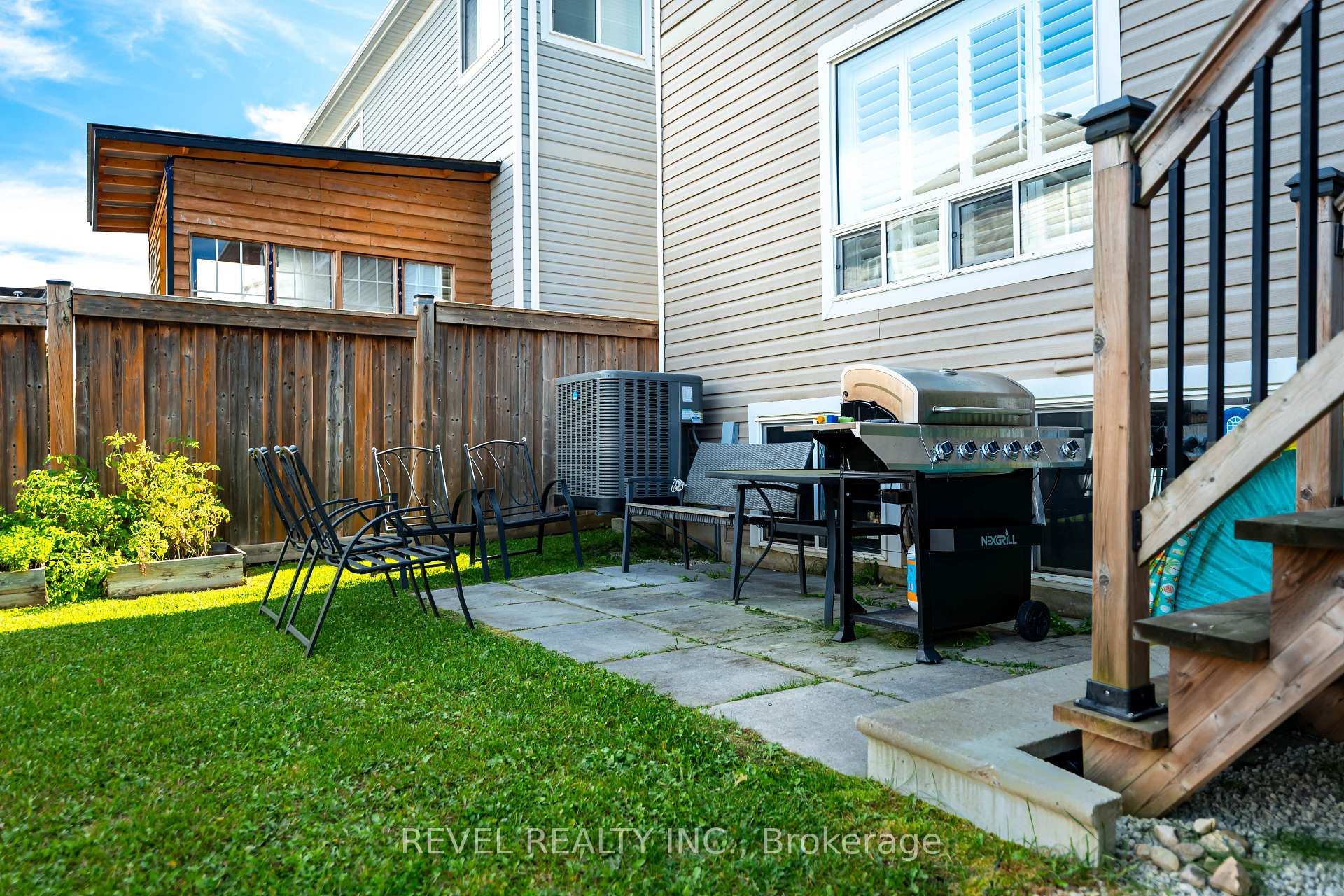 Photo 46 of 409 Tansley Street, Shelburne — HOMEH