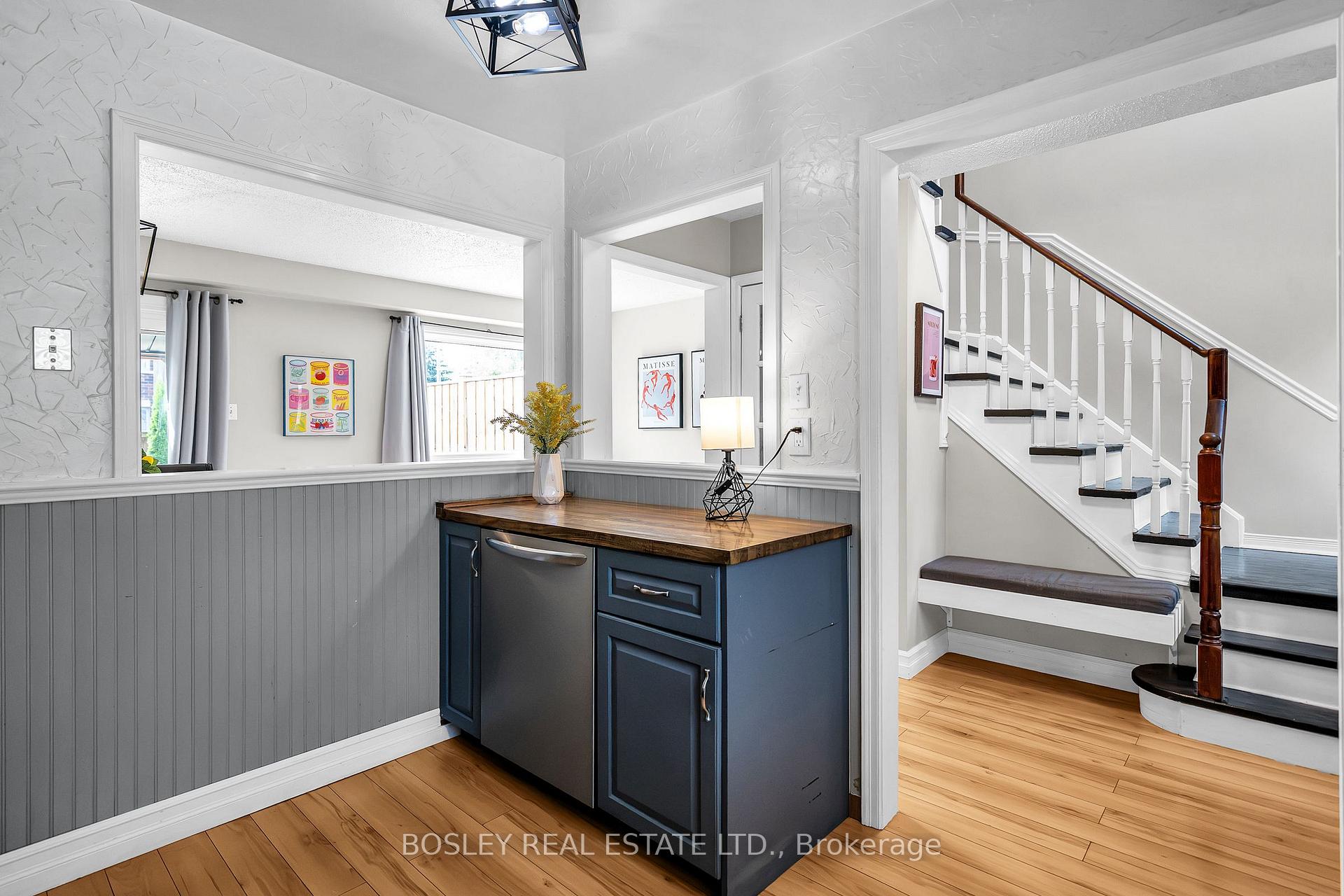 Photo 3 of 74 Elford Drive, Clarington, Bowmanville — HOMEH