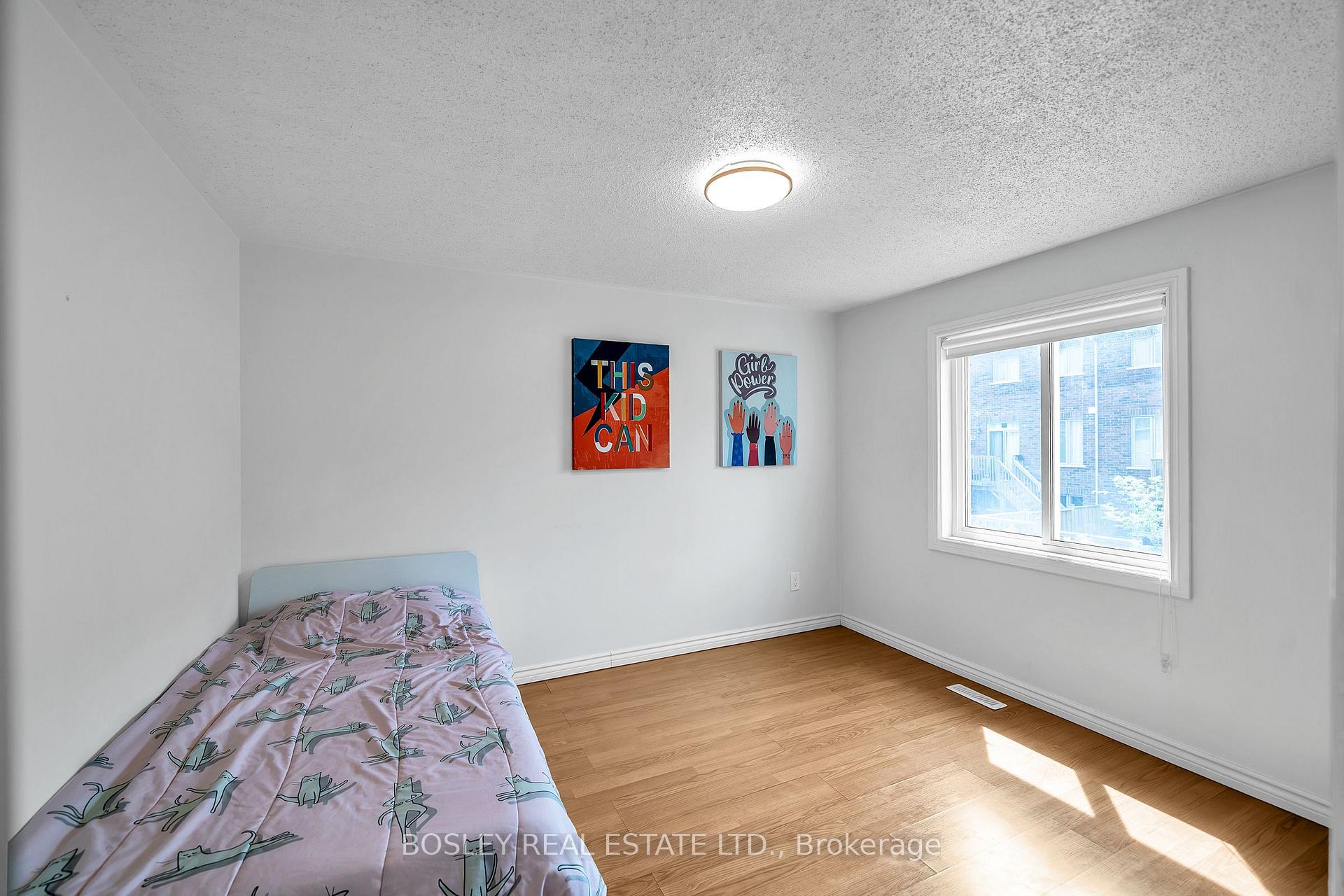 Photo 8 of 74 Elford Drive, Clarington, Bowmanville — HOMEH