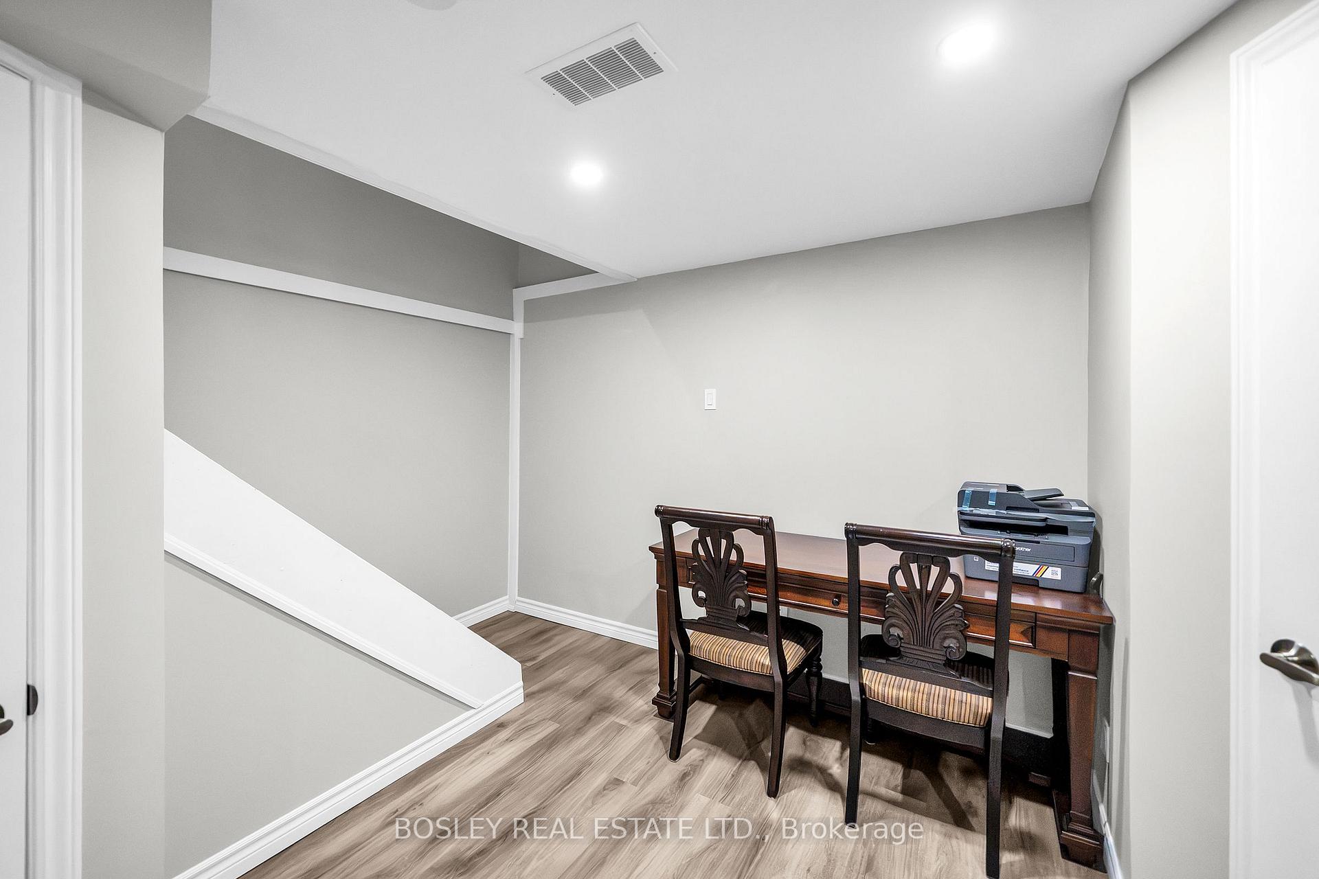 Photo 10 of 74 Elford Drive, Clarington, Bowmanville — HOMEH