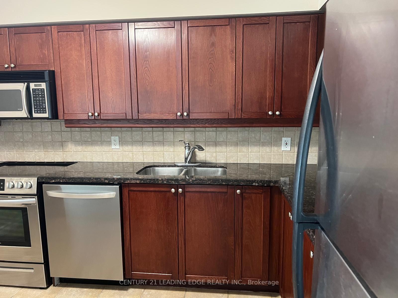 Photo 8 of Unit 706, 3830 Bathurst Street, North York, Clanton Park — HOMEH