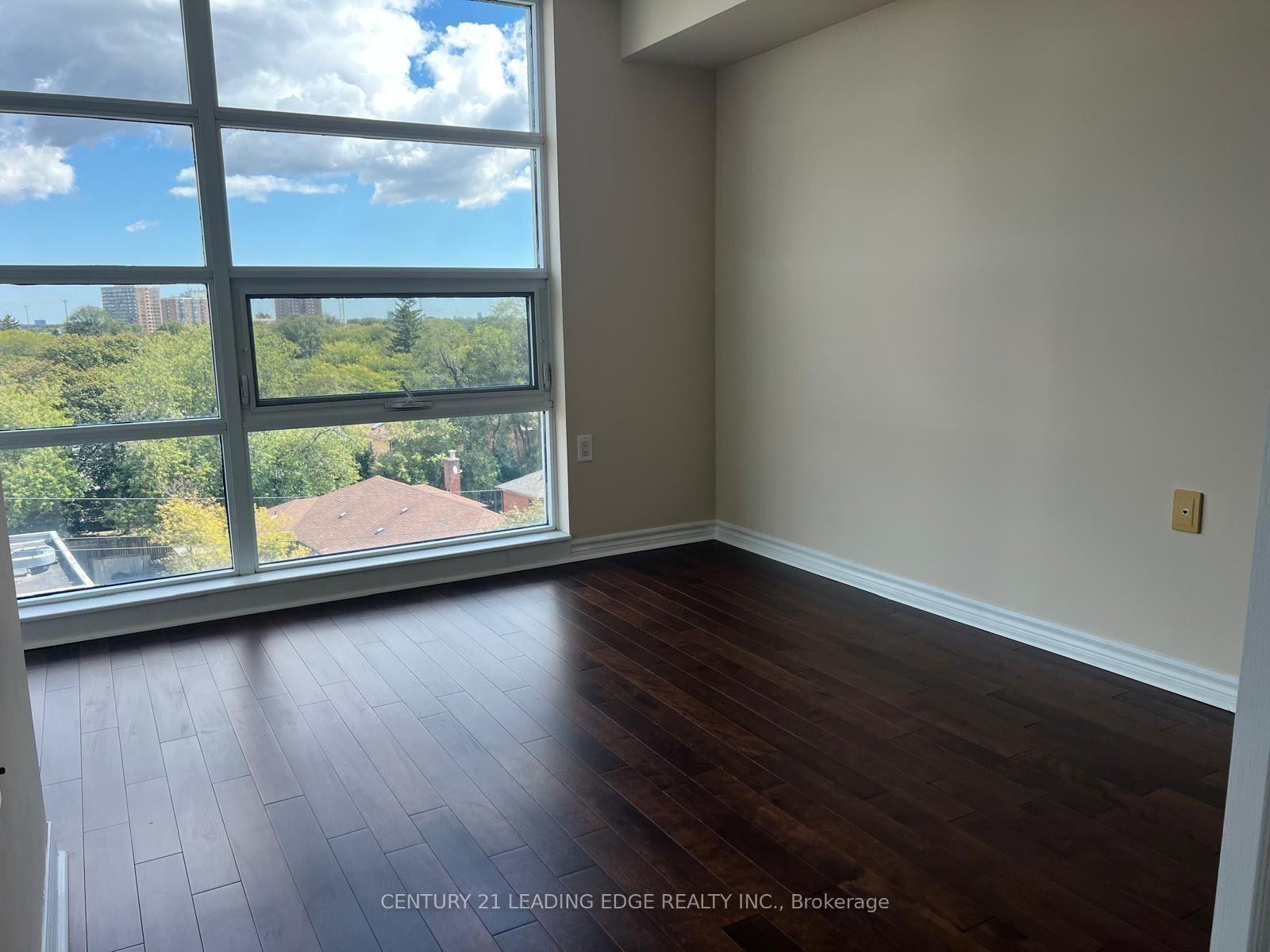 Photo 10 of Unit 706, 3830 Bathurst Street, North York, Clanton Park — HOMEH