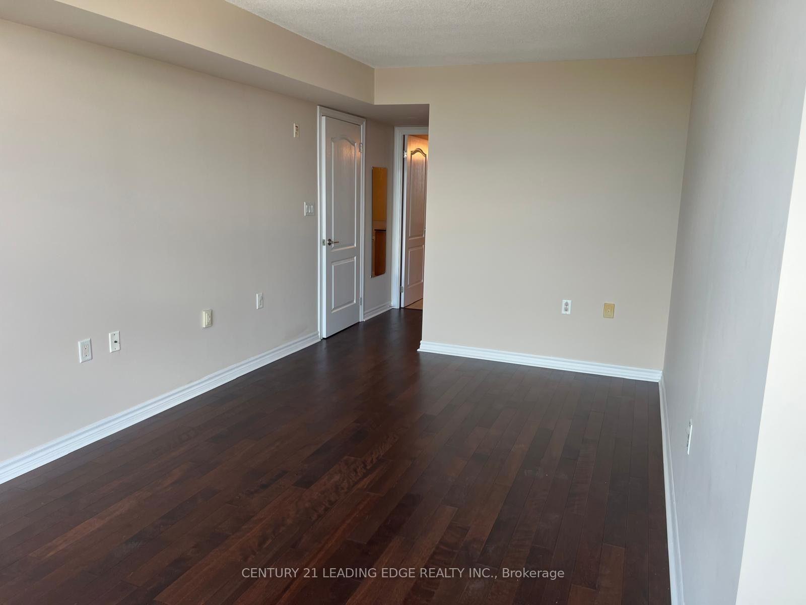 Photo 12 of Unit 706, 3830 Bathurst Street, North York, Clanton Park — HOMEH