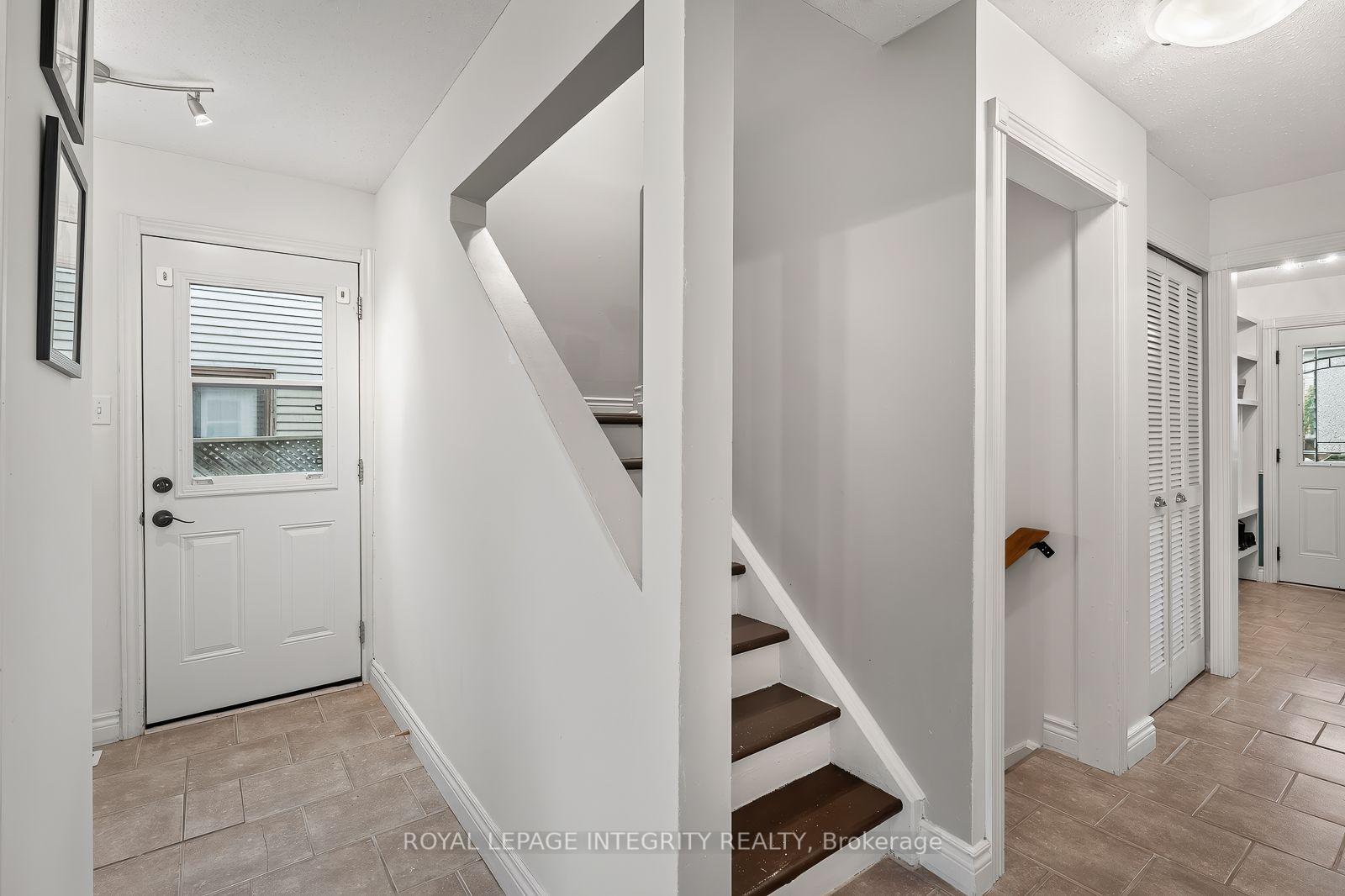 Photo 17 of 30 Sumner Street, Ottawa, Kanata - Glencairn/Hazeldean — HOMEH